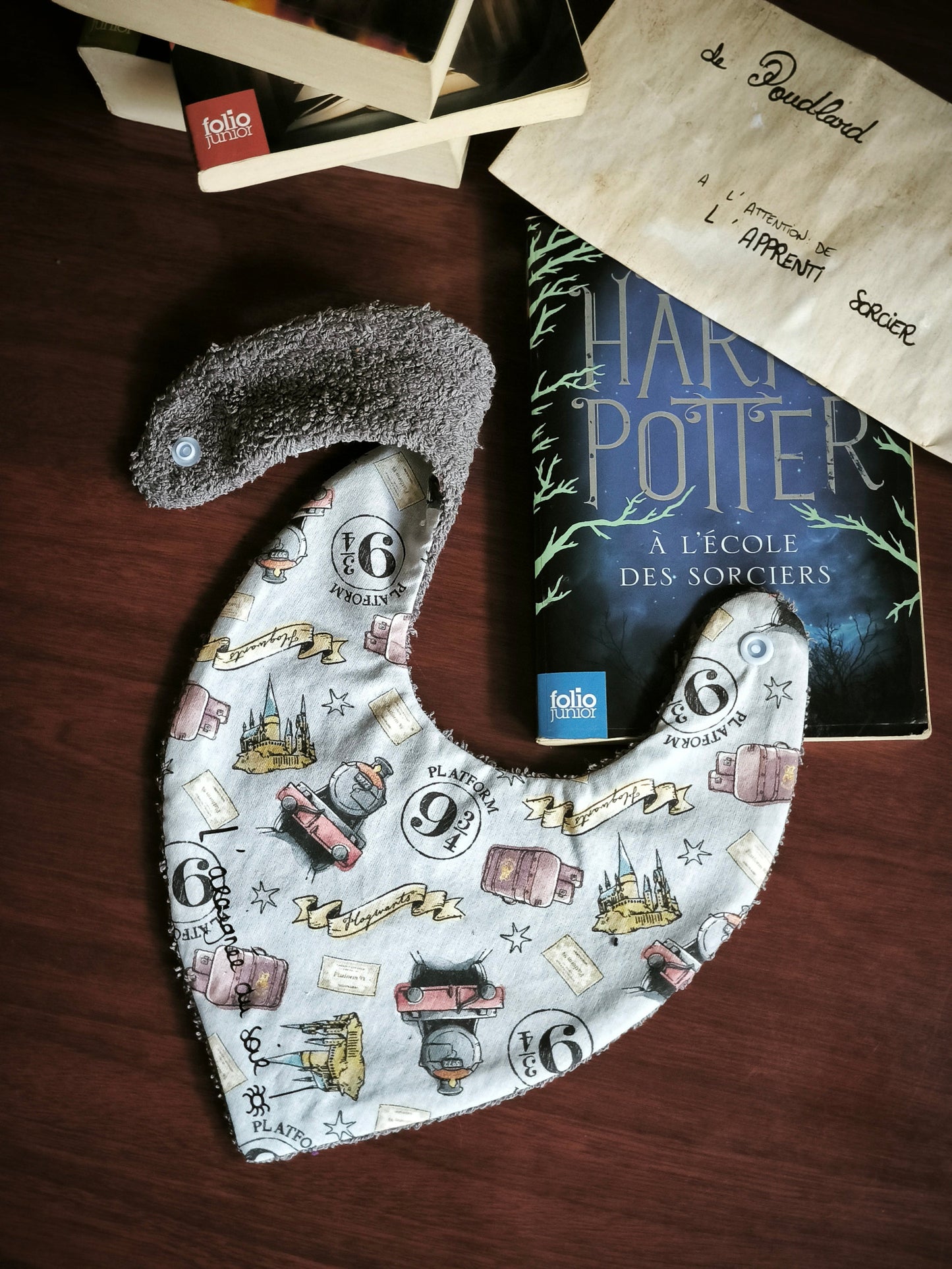 Bavoir bébé "Petit Sorcier"