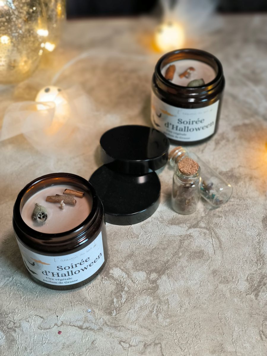 Bougie Parfumée Soirée d’Halloween – Édition pot ambré 🌙🦇