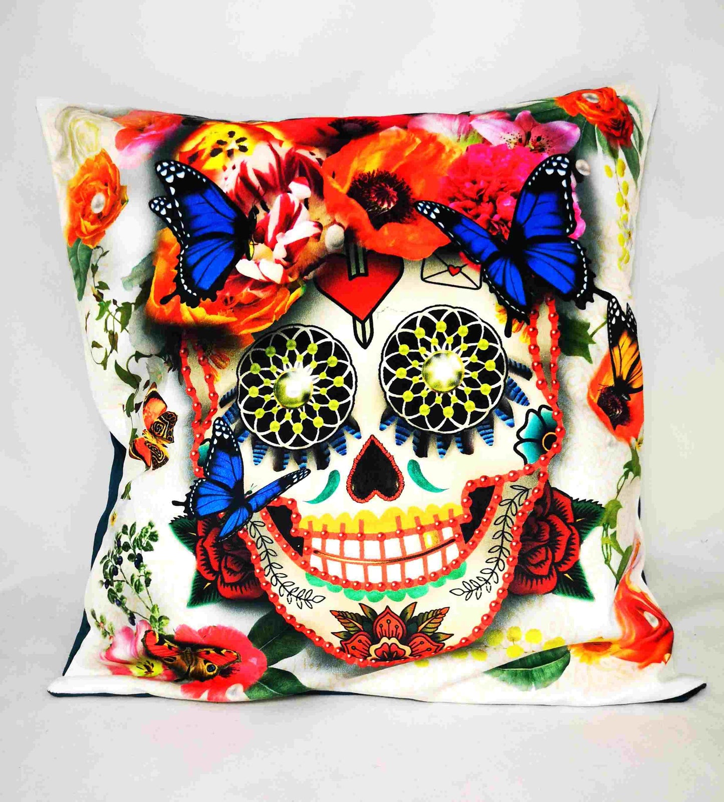 Coussin en velours Tête de mort à la Frida