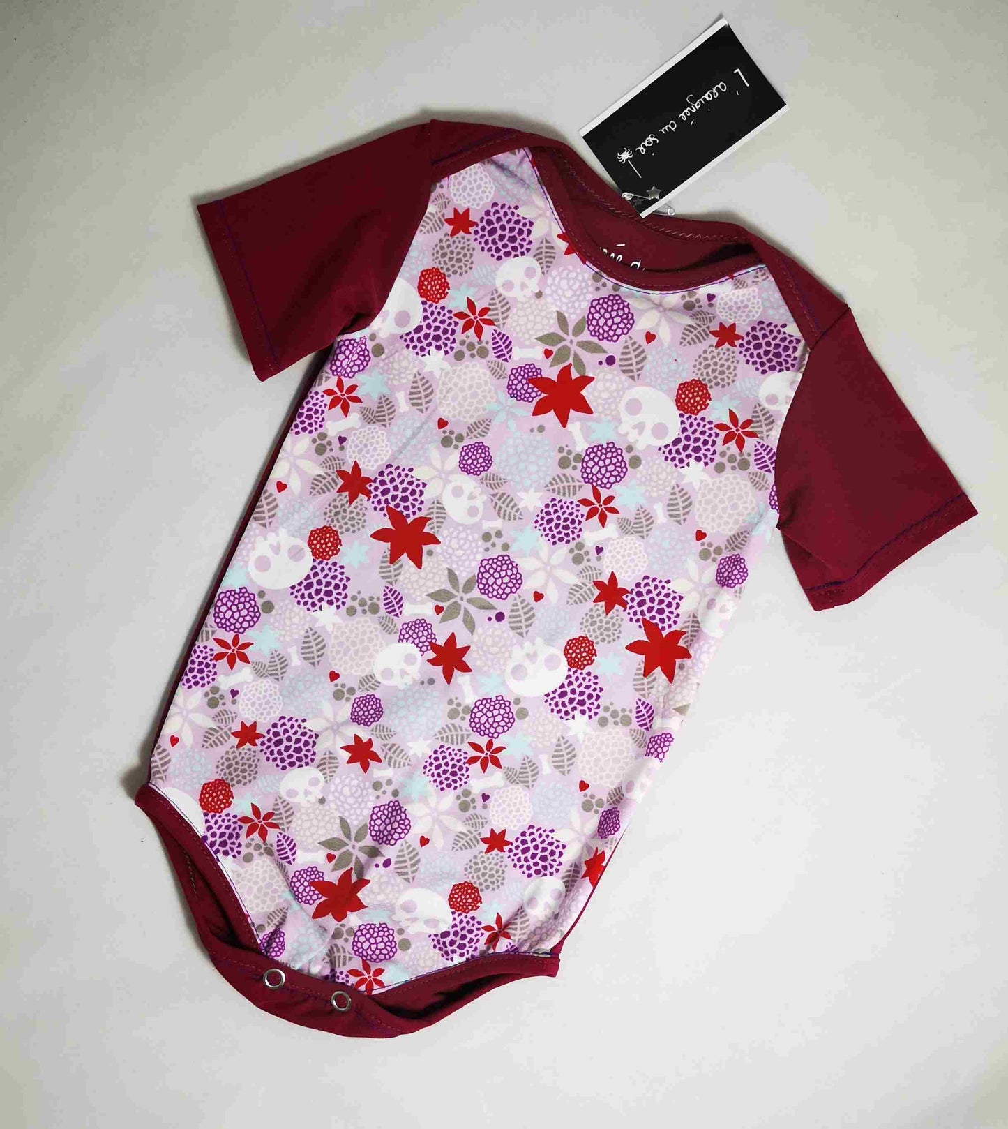 Body bébé crânes et fleurs T.12m/74cm