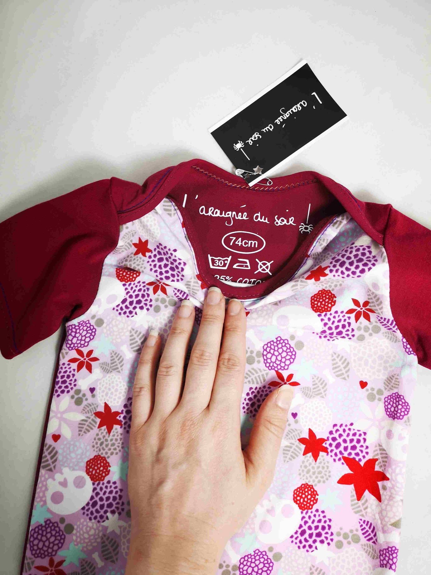 Body bébé crânes et fleurs T.12m/74cm