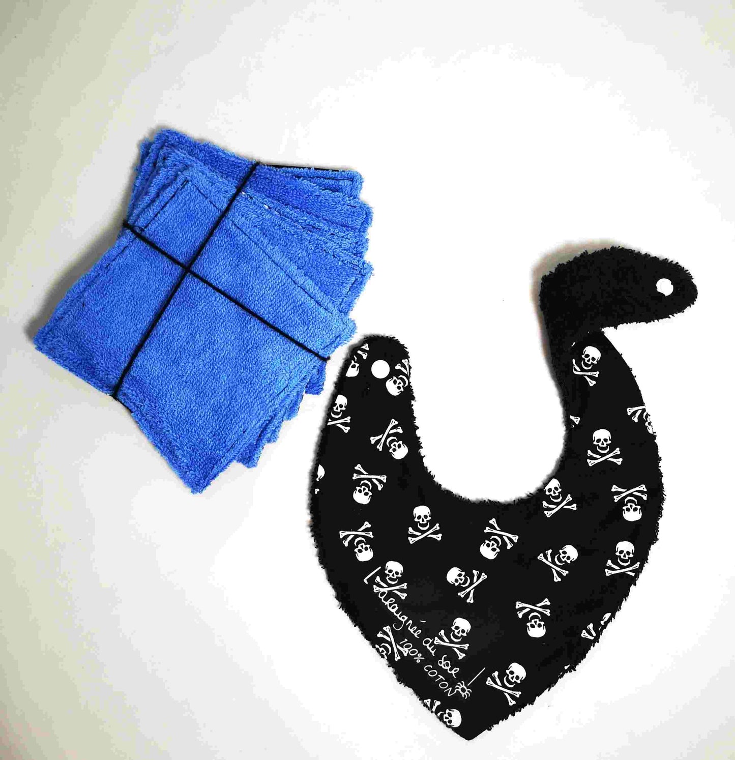 Duo Bavoir et Lingettes Lavables - têtes de mort en bleu- Style Unique pour Bébés Branchés