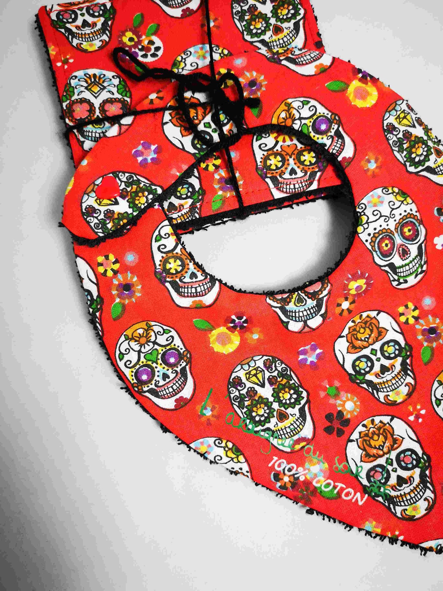 Duo Bavoir et Lingettes Lavables Calaveras en rouge
