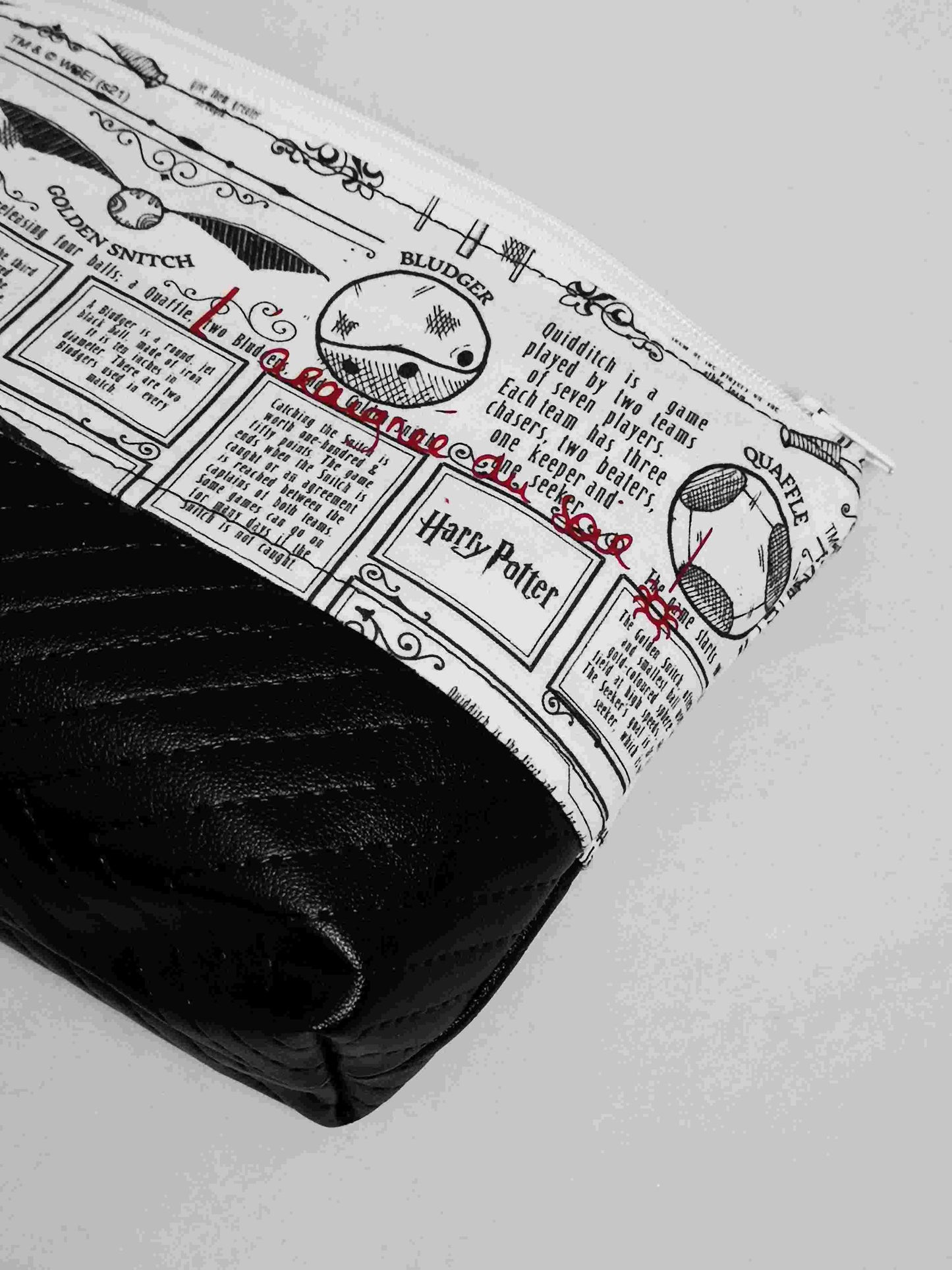 Trousse imperméable "Quidditch et gazette du sorcier"