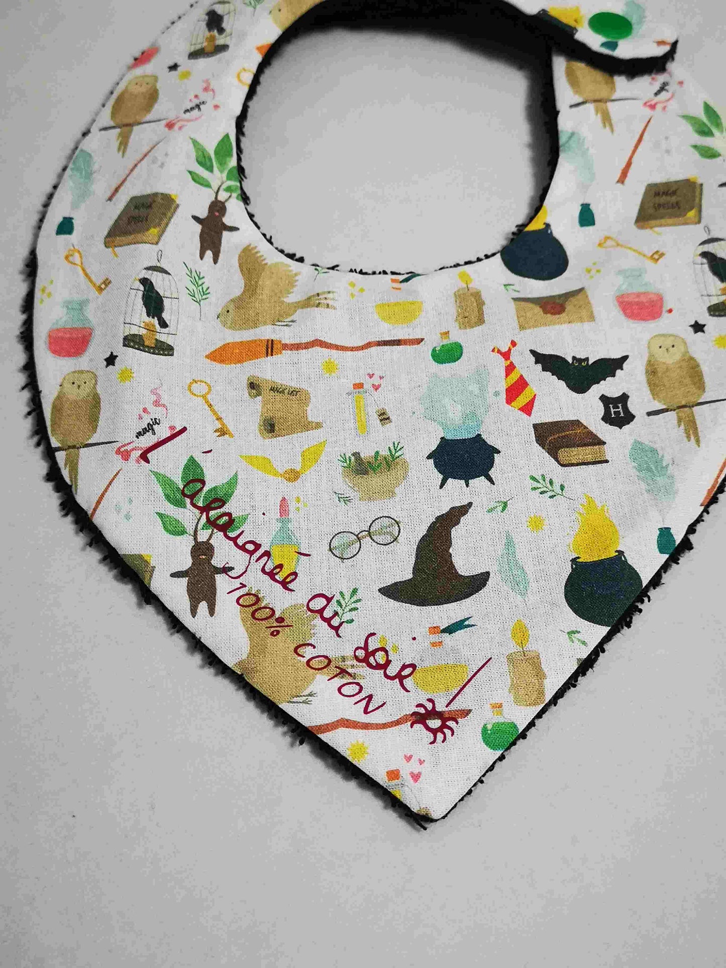 Bavoir Motifs magiques pour apprenti sorcier