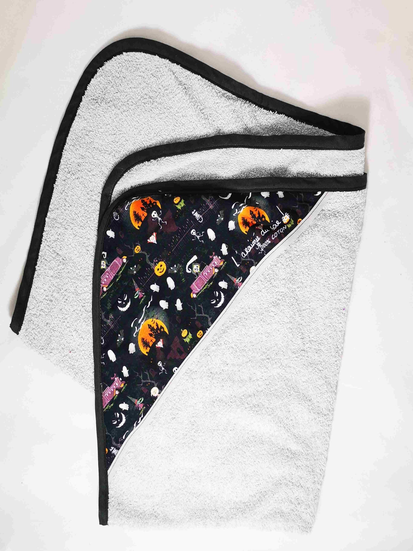 Cape de Bain Bébé soir d' Halloween - Confort en Coton et Motifs Festifs