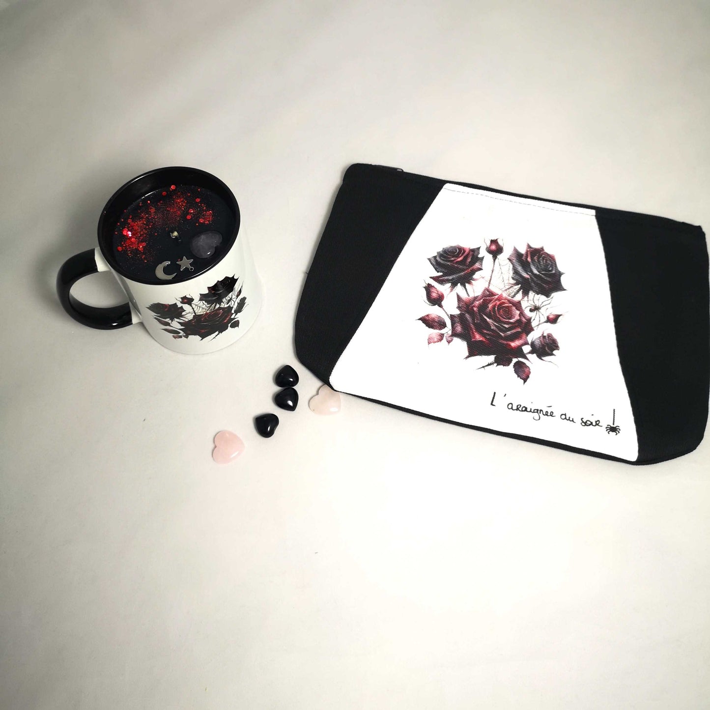 Ensemble Romantique Saint-Valentin : Trousse et Bougie Roses enchantées