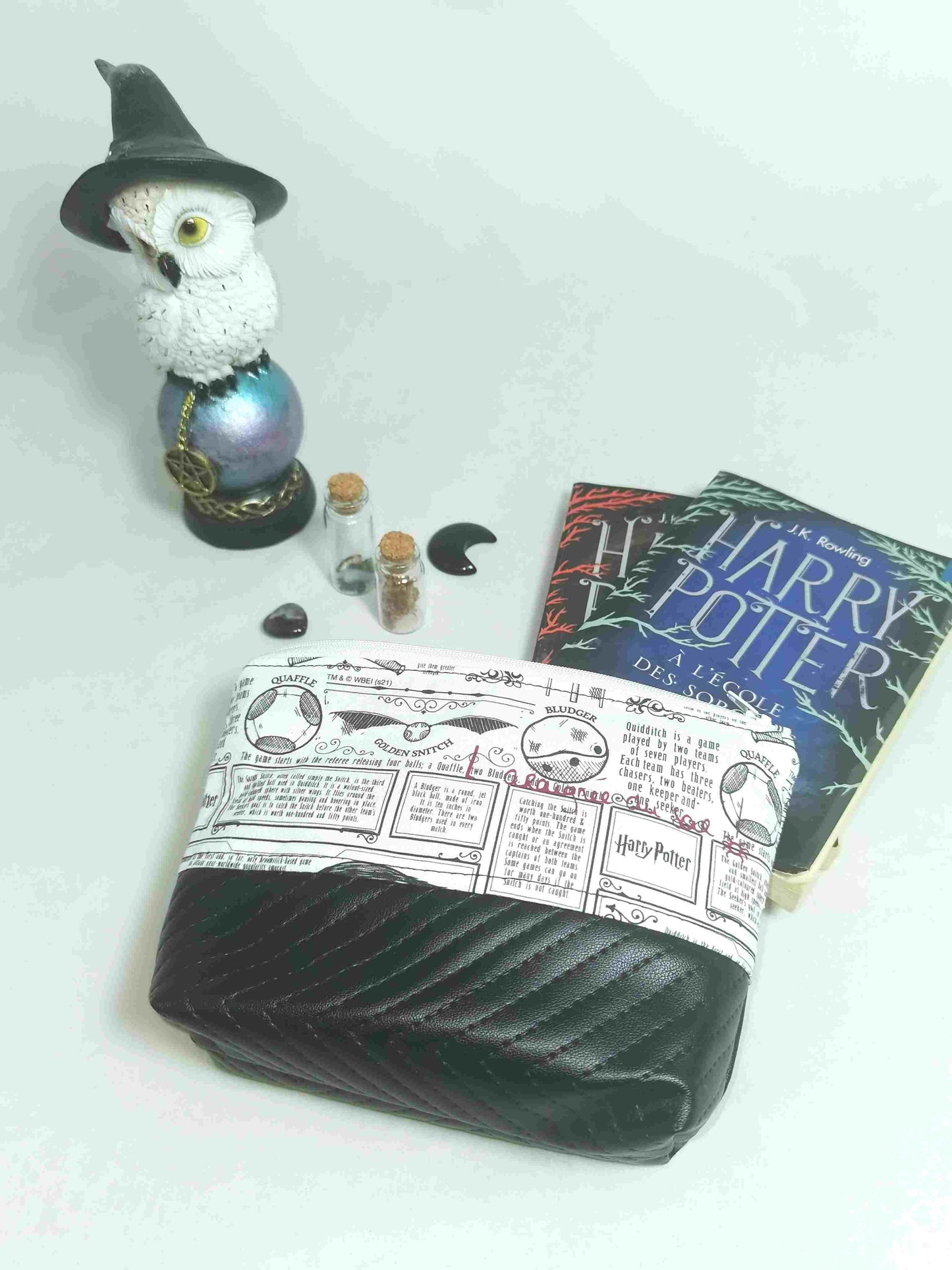 Trousse "La Gazette du Sorcier" en coton et simili