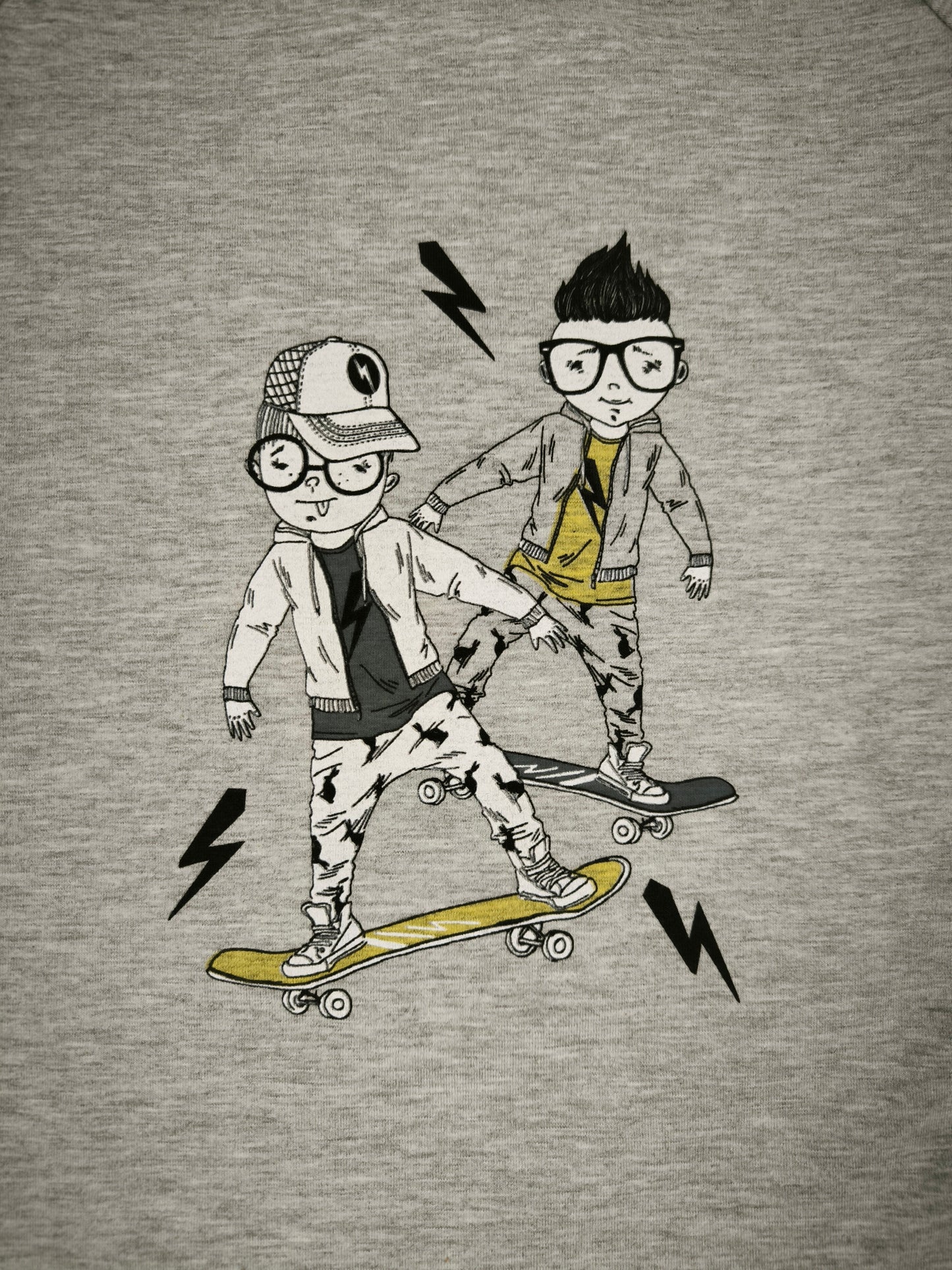 T-shirt Petis Skaters T.116cm / 6ans