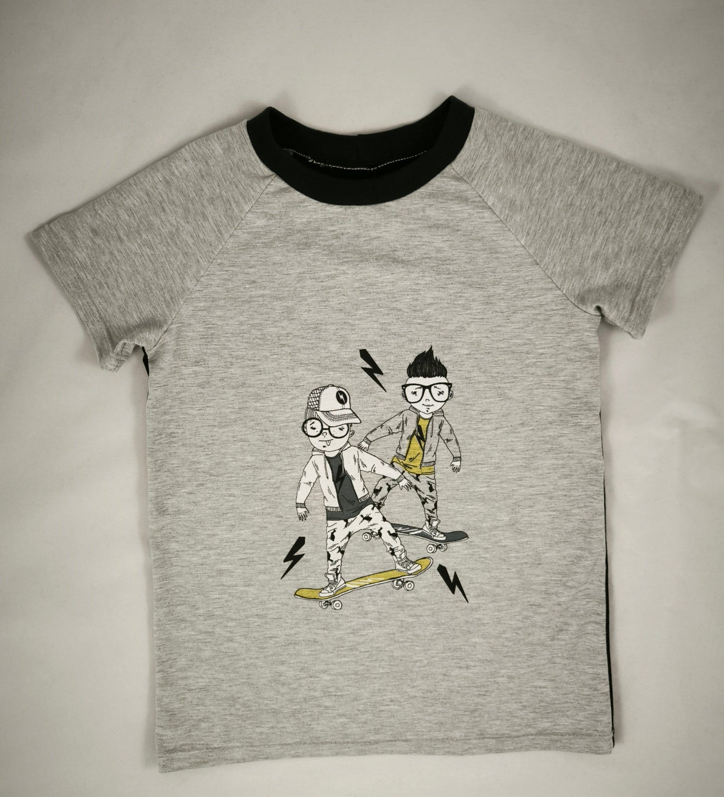 T-shirt Petis Skaters T.116cm / 6ans