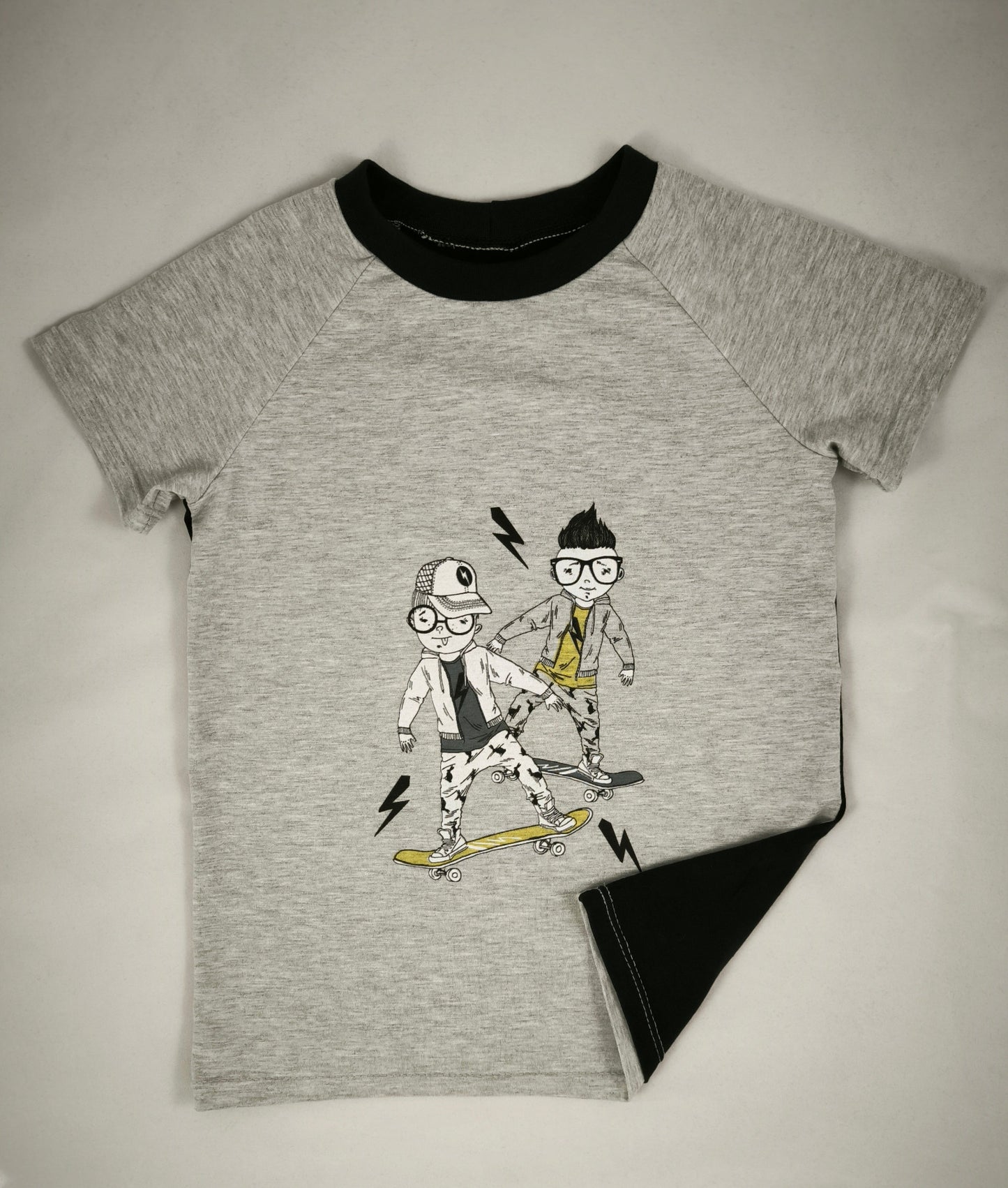 T-shirt Petis Skaters T.116cm / 6ans