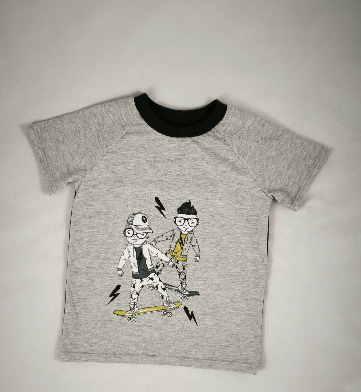 T-shirt Petis Skaters T.116cm / 6ans