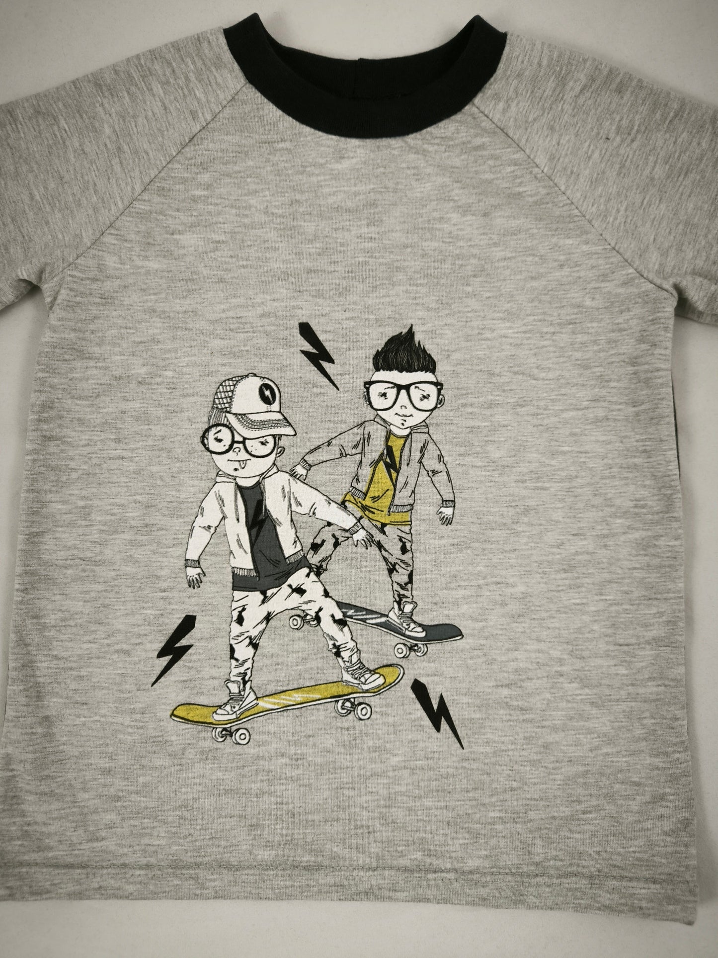T-shirt Petis Skaters T.116cm / 6ans