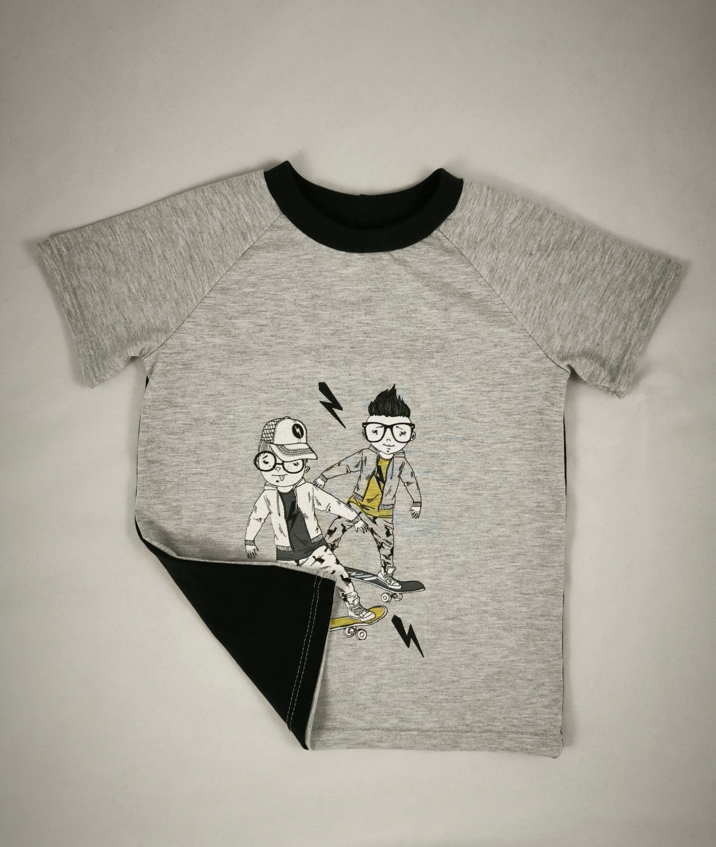 T-shirt Petis Skaters T.116cm / 6ans