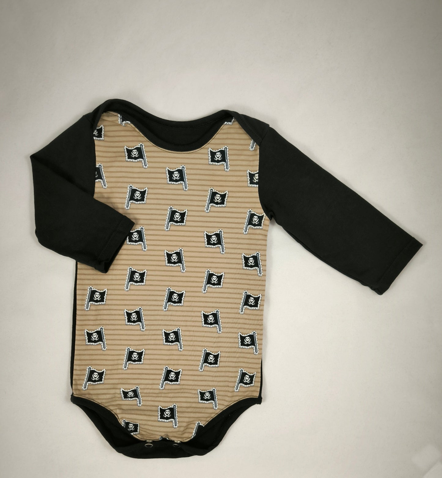 Body Pirates en beige T.74cm/12m