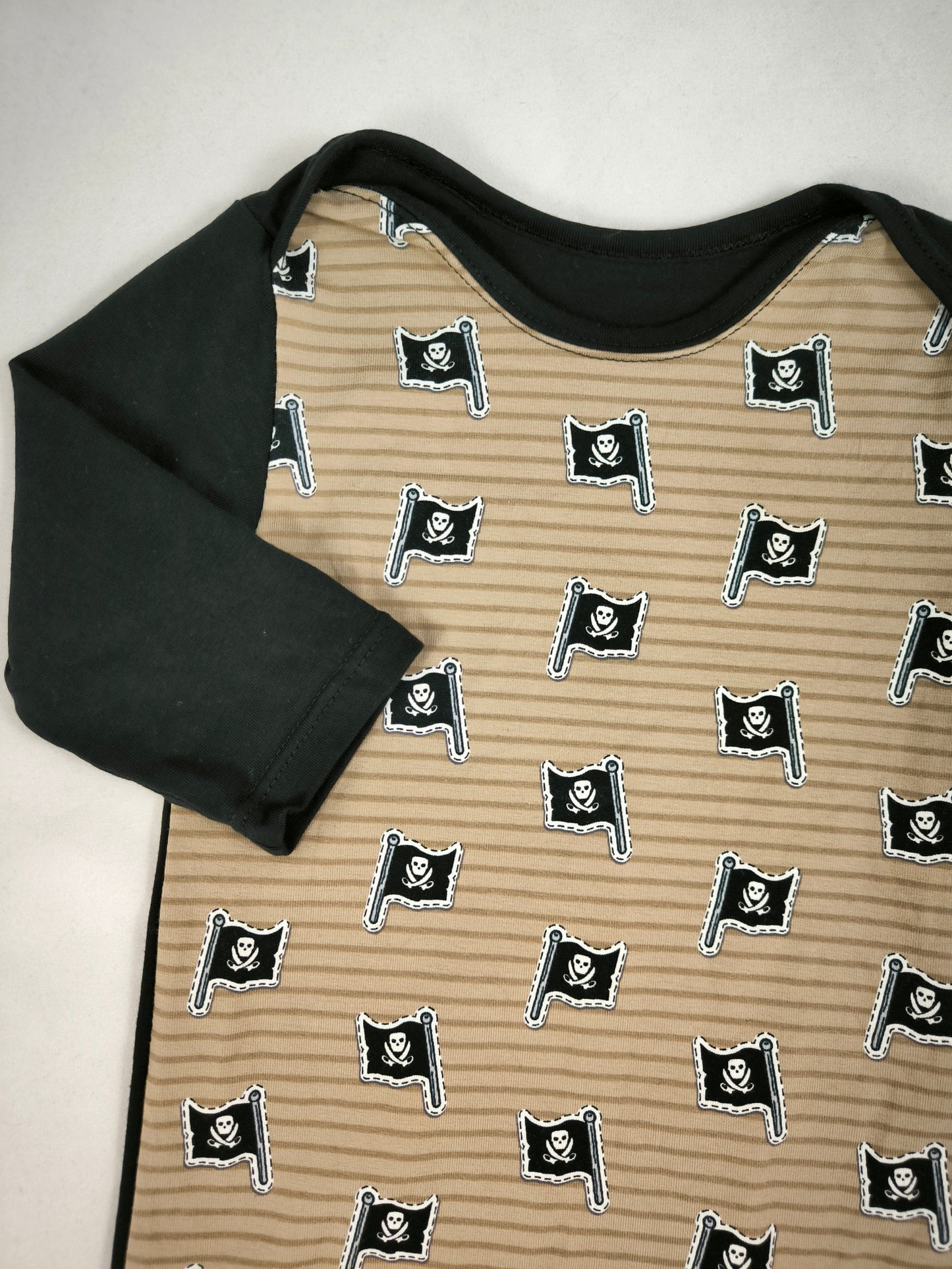 Body Pirates en beige T.74cm/12m