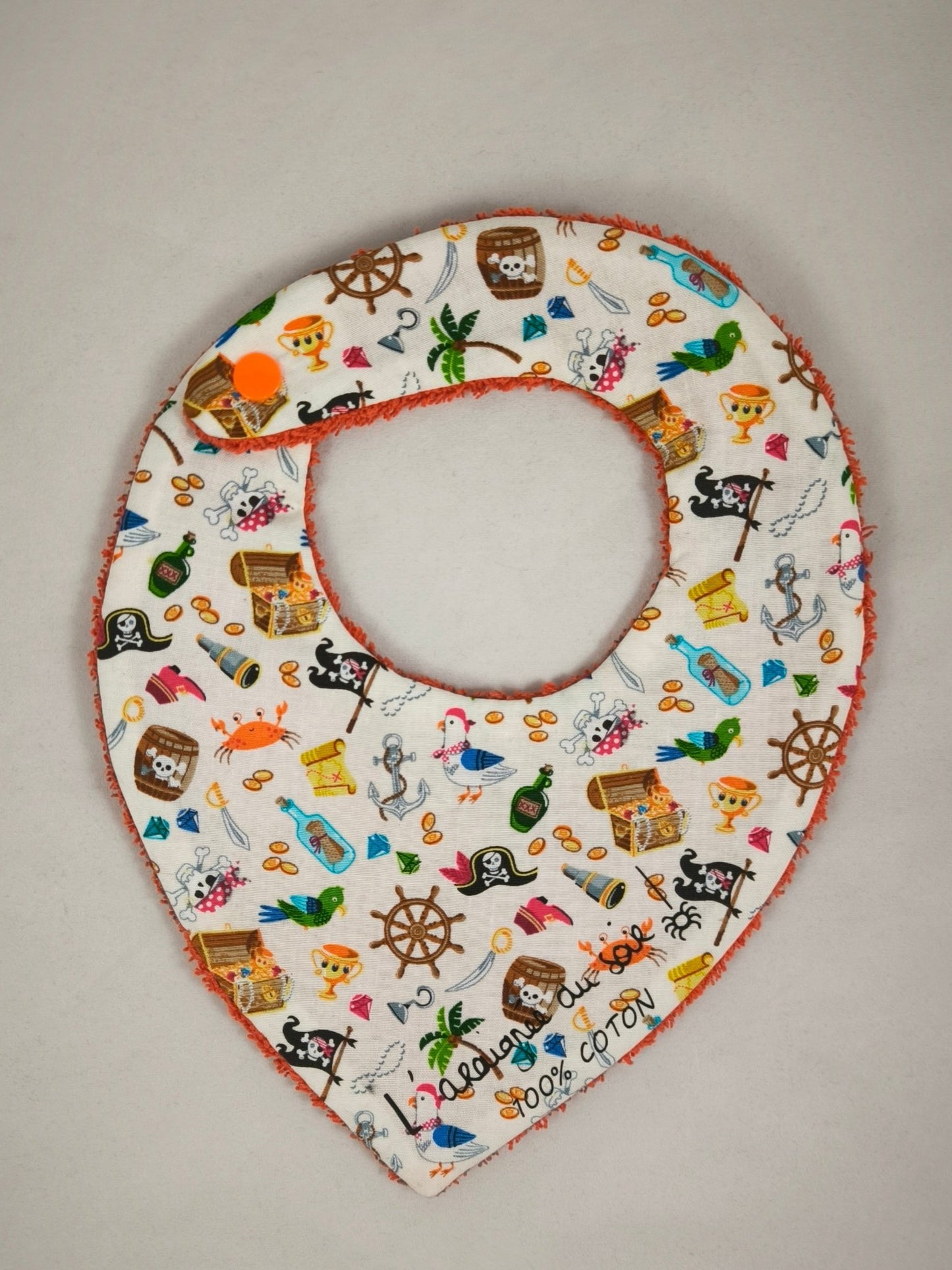 Bavoir bébé rebelle - motifs Pirates