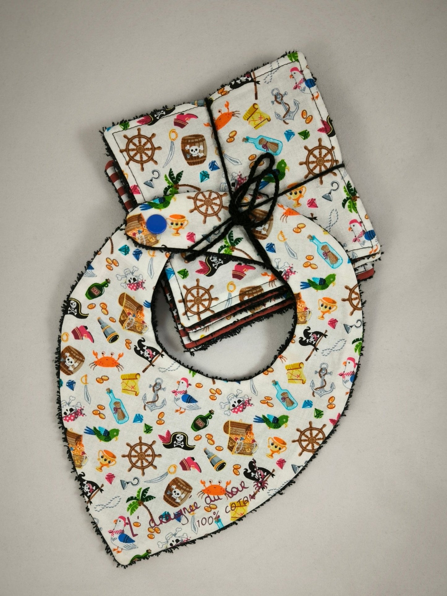Duo Bavoir et Lingettes en Coton - Motifs Pirates