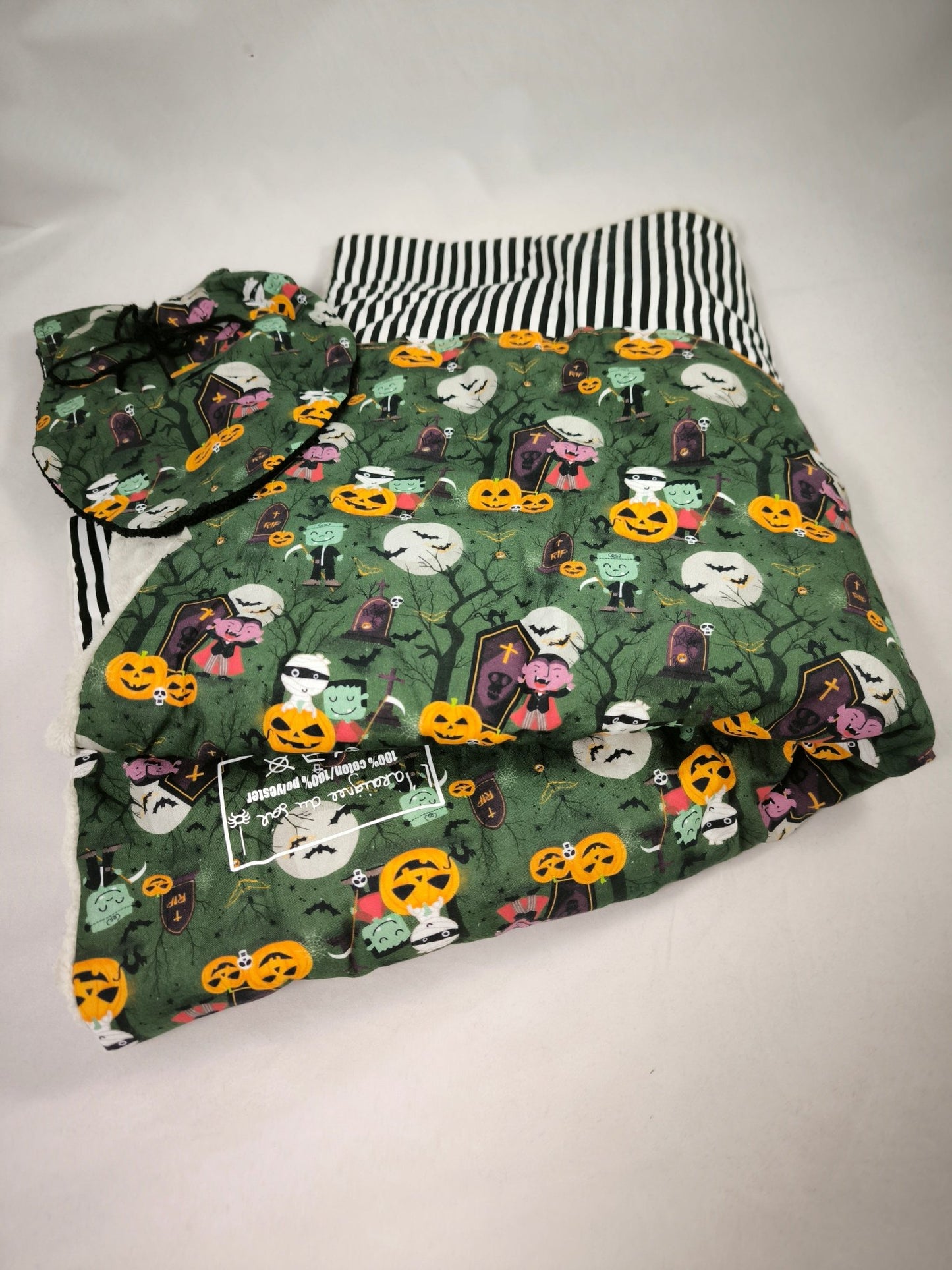 Lot Bébé Halloween vert – Couverture, Bavoir Bandana & Lingettes Lavables