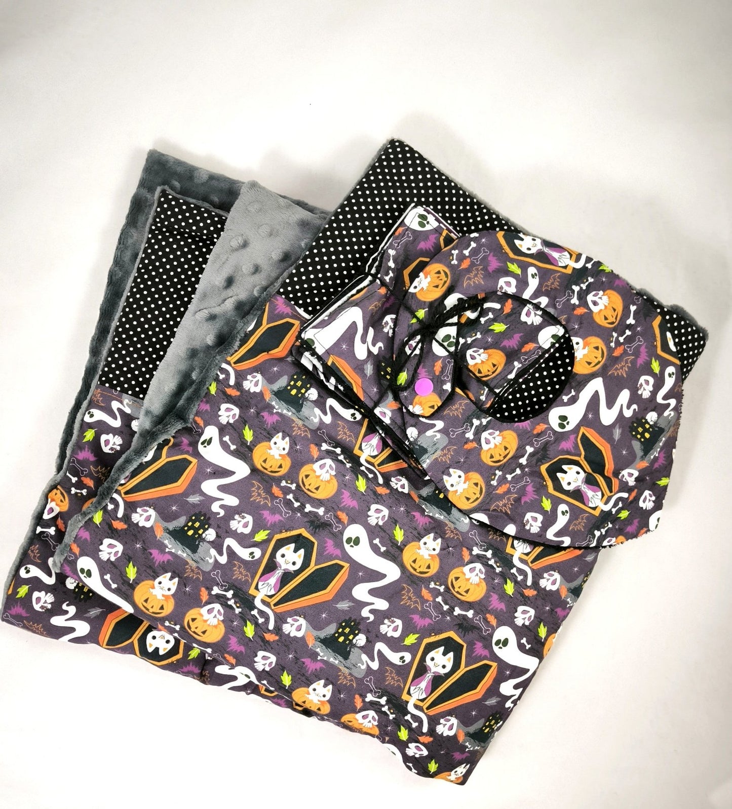 Lot pour Bébé Spécial Halloween - Couverture Douce, Bavoir et Lingettes