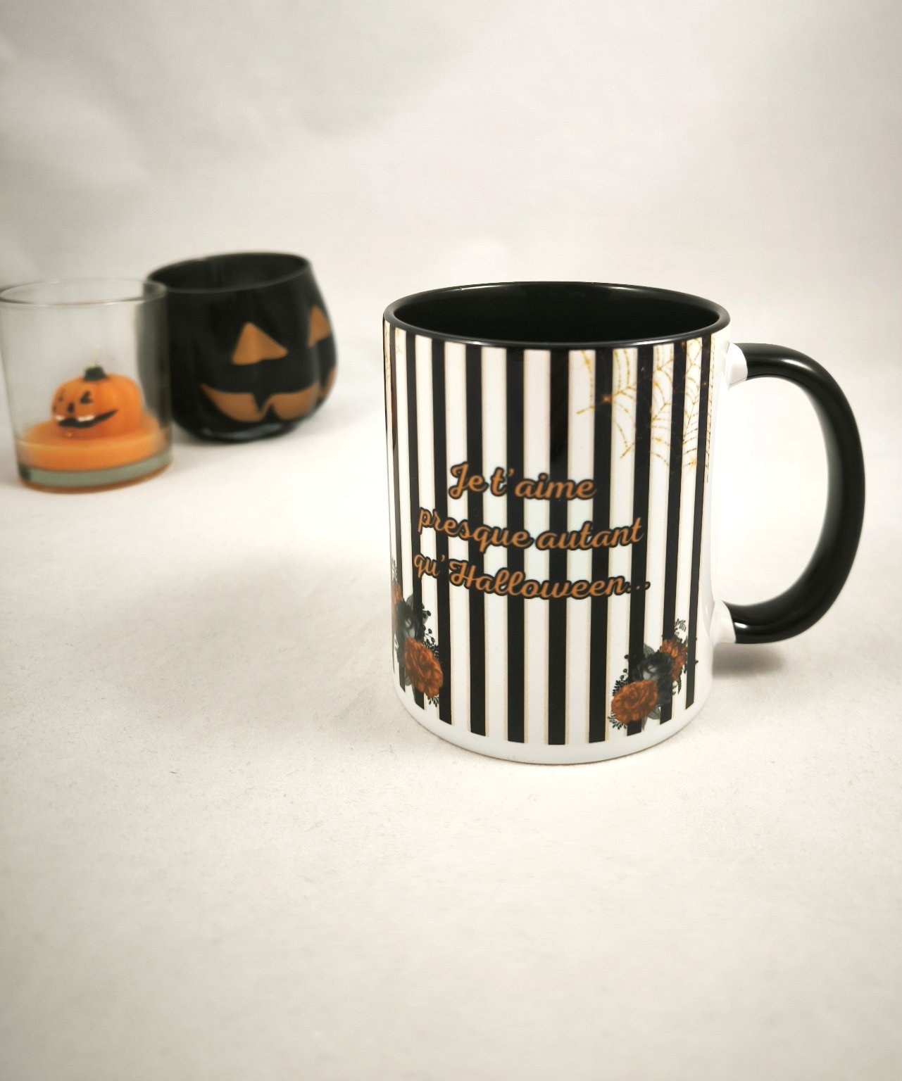 Tasse "Je t'aime presque autant qu'Halloween"
