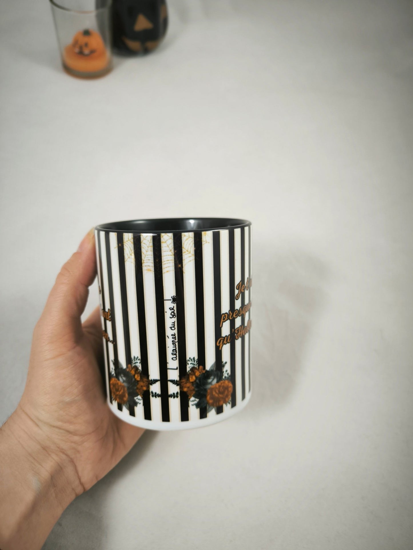 Tasse "Je t'aime presque autant qu'Halloween"