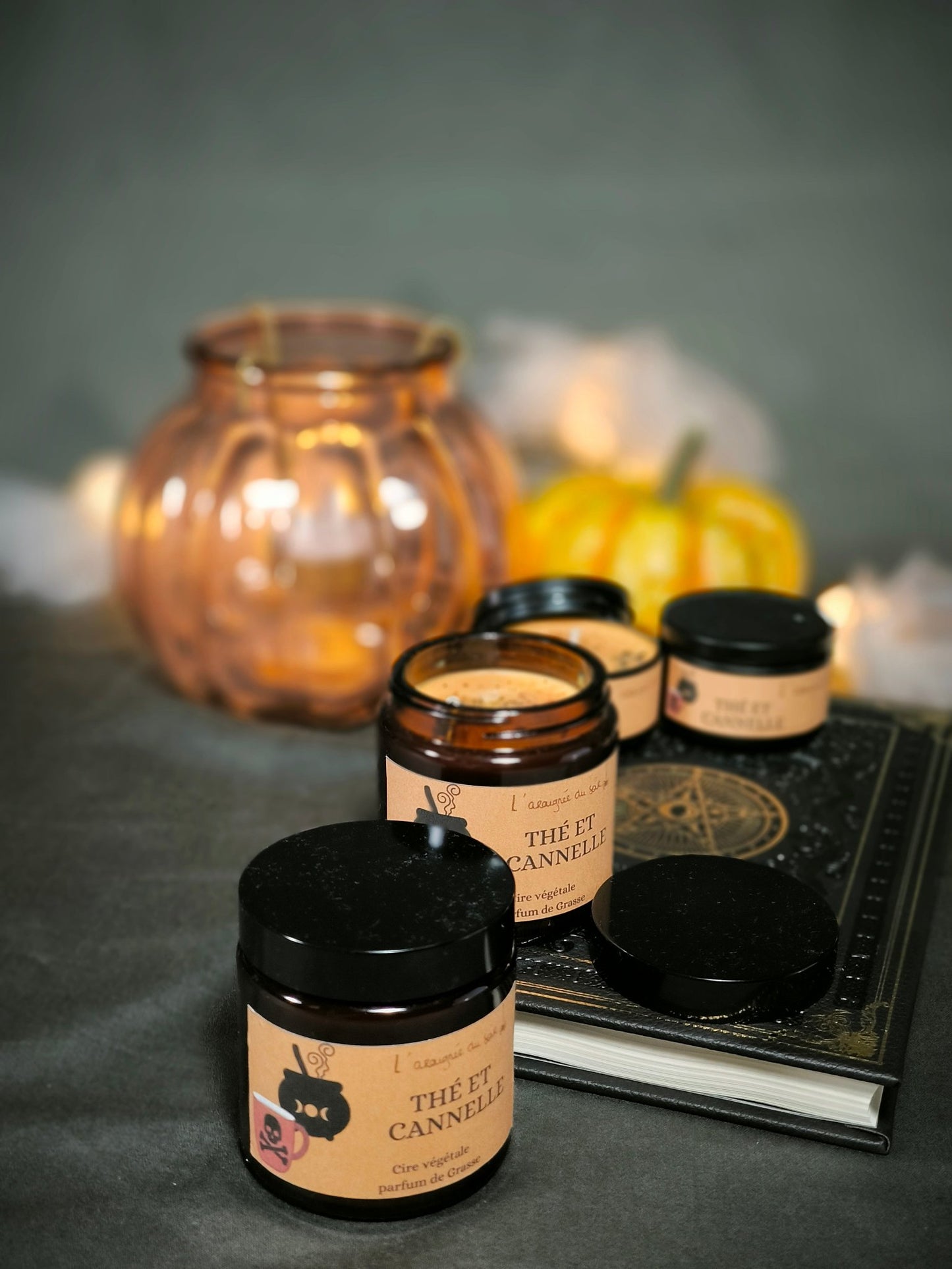 Bougie Parfumée "Thé et Cannelle" dans un Pot en verre – Édition Épices d’Automne