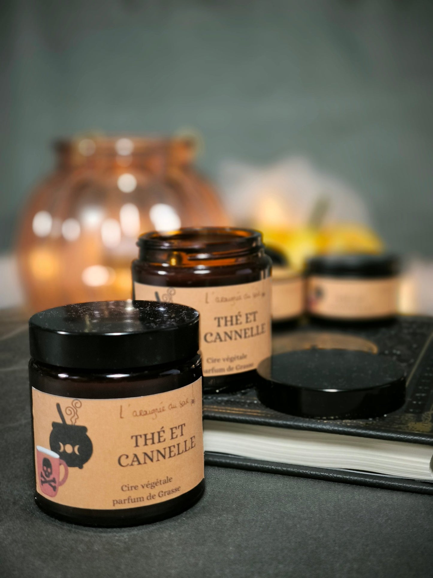 Bougie Parfumée "Thé et Cannelle" dans un Pot en verre – Édition Épices d’Automne