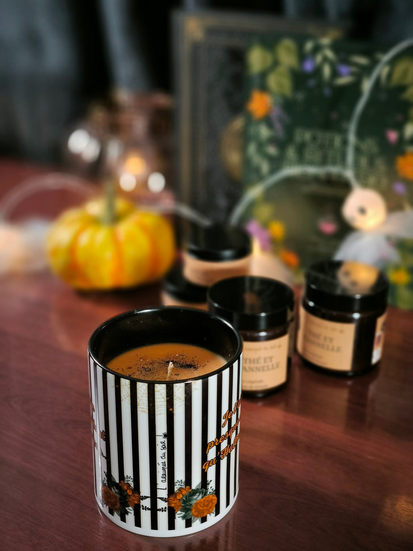 Bougie Parfumée "Thé et Cannelle" dans un Mug – Édition Epices d'automne