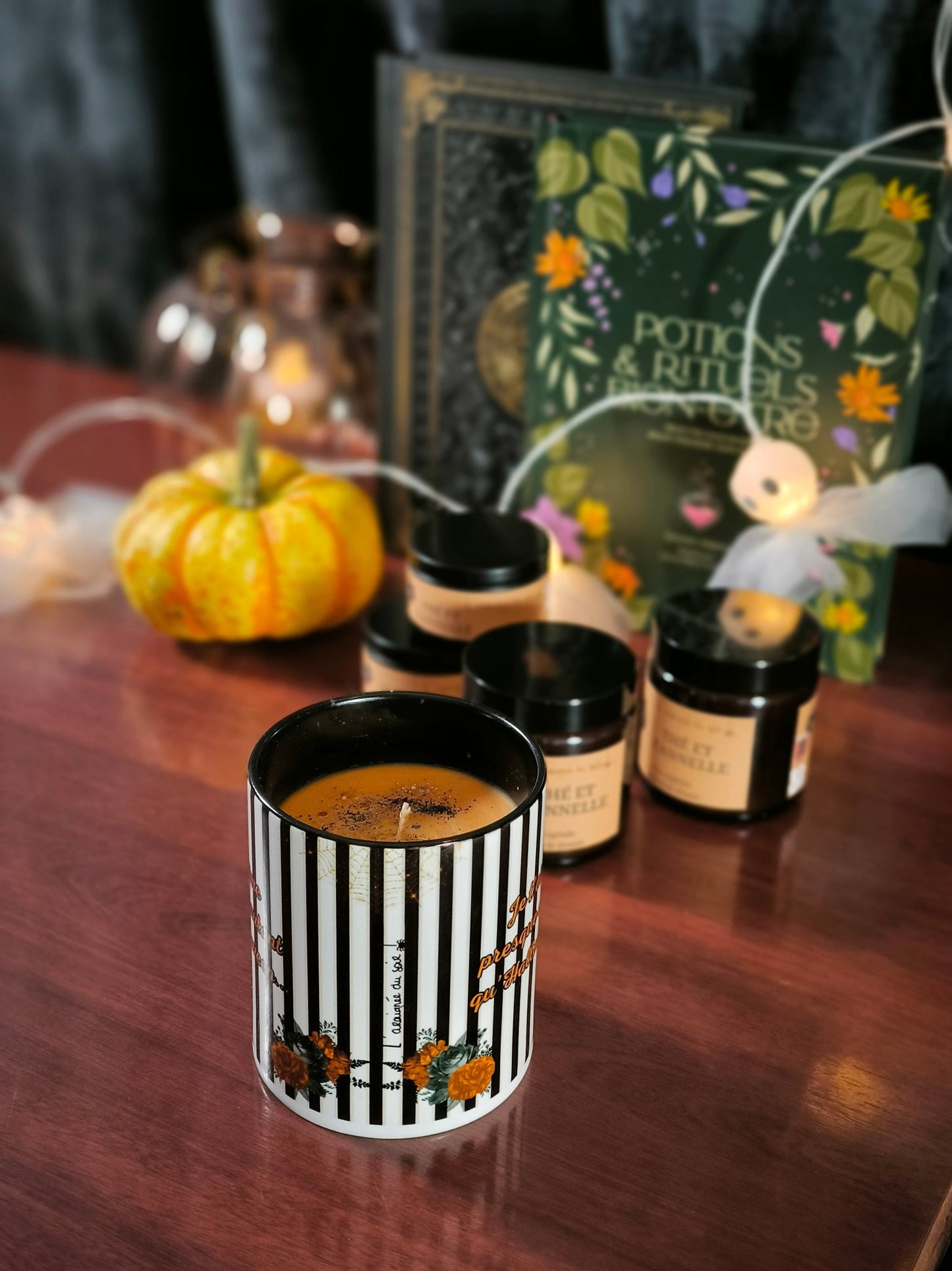 Bougie Parfumée "Thé et Cannelle" dans un Mug – Édition Epices d'automne