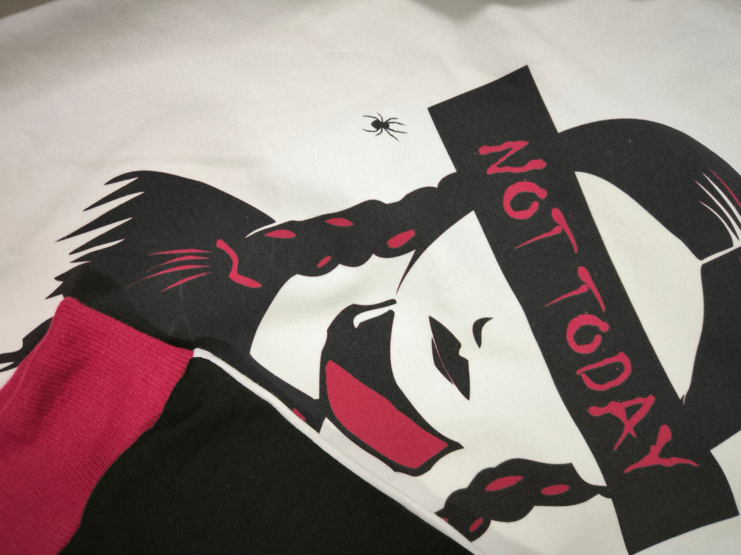 Sweat "Mercredi" T.11-12 ans/146-152 cm