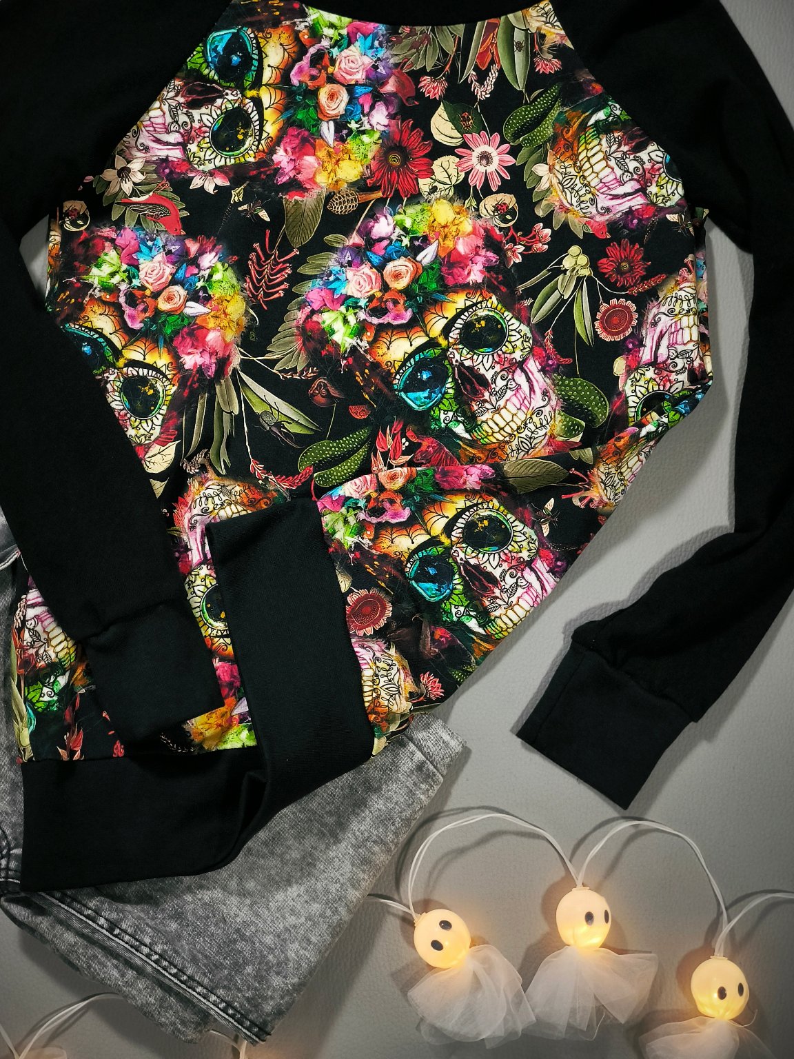Sweat à Capuche Têtes de Mort Colorées T.10ans/140 cm