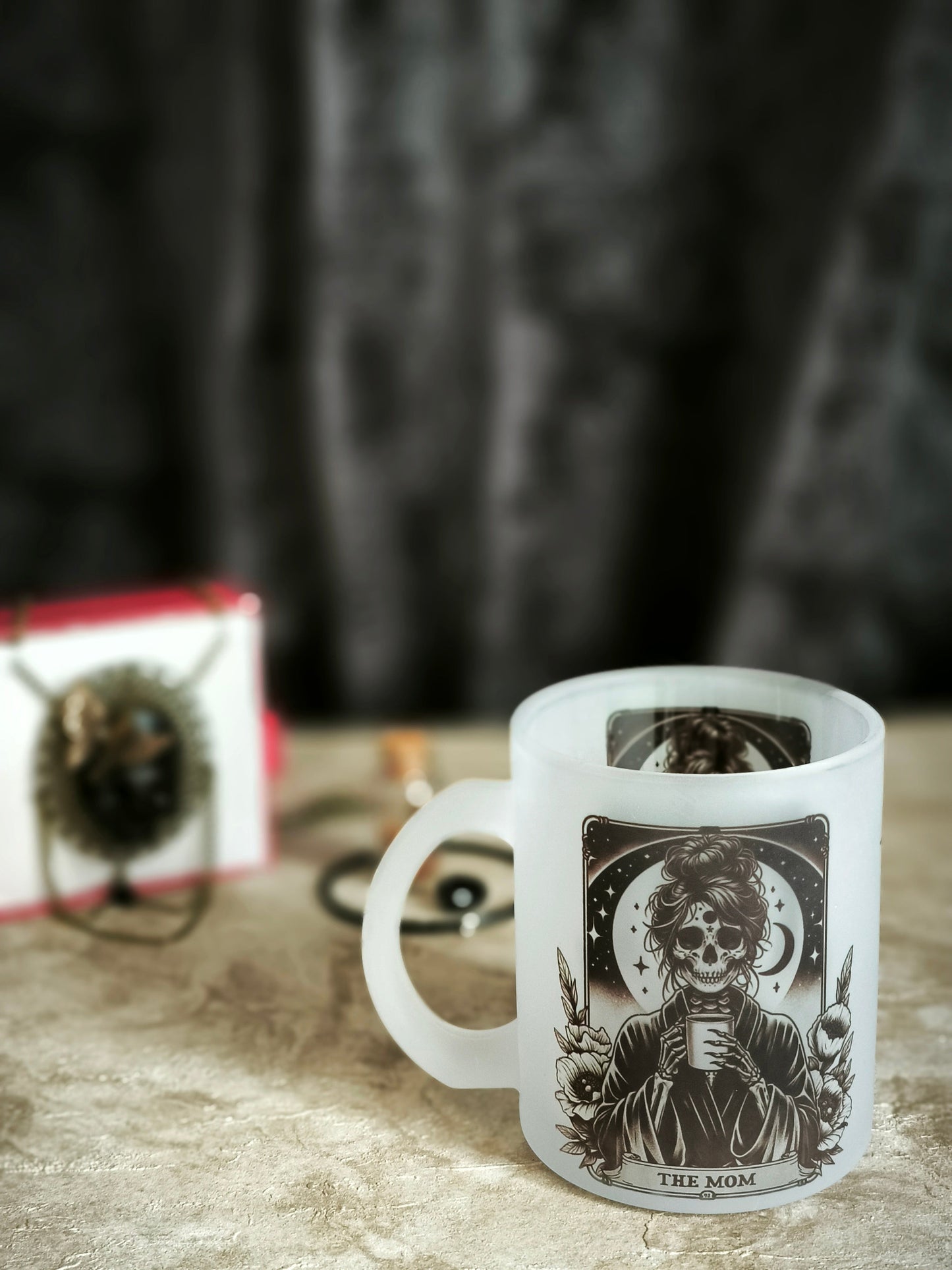 Tasse "La mère des ombres" — Édition Gothique Fête des Mères