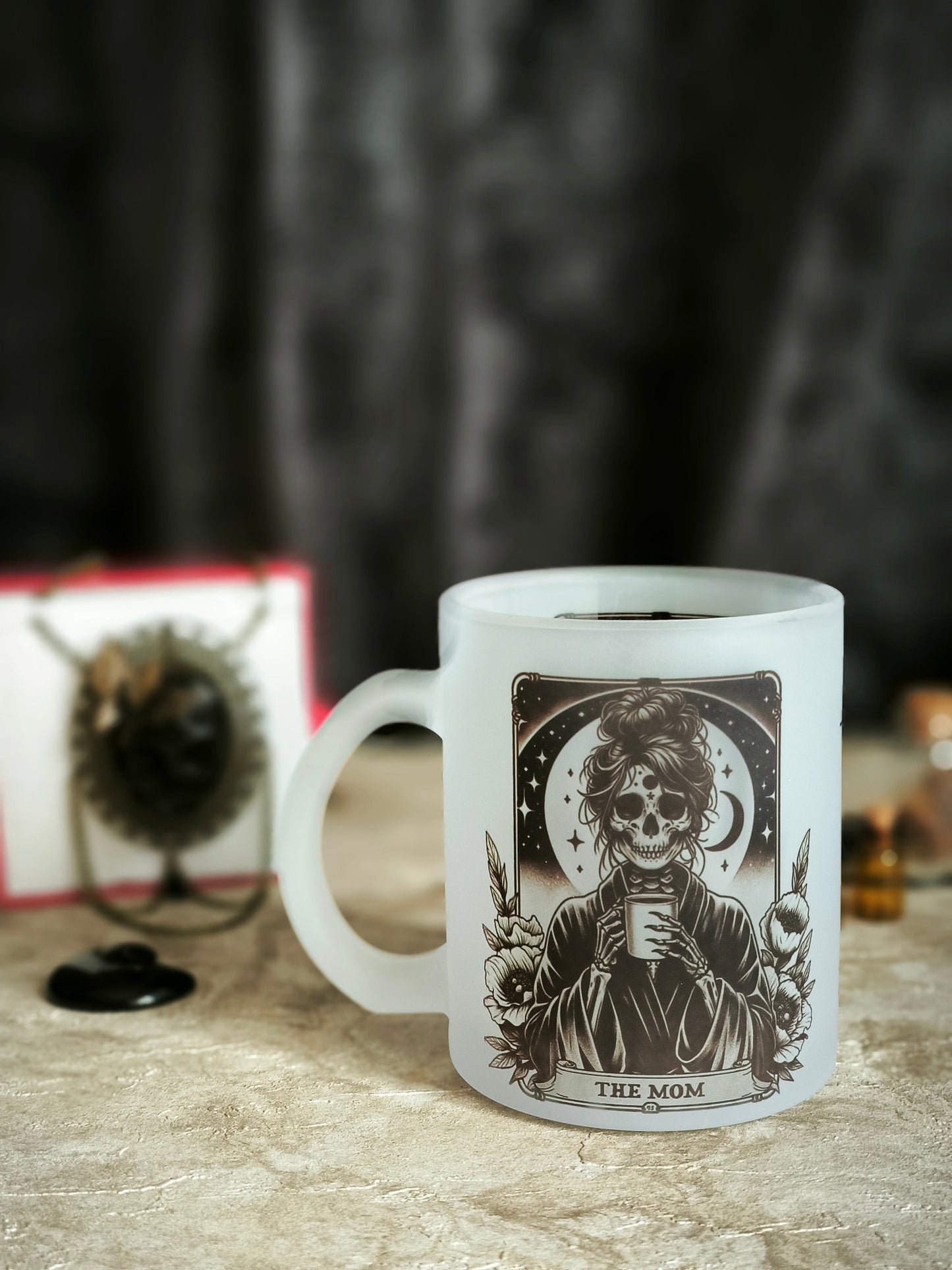Tasse "La mère des ombres" — Édition Gothique Fête des Mères