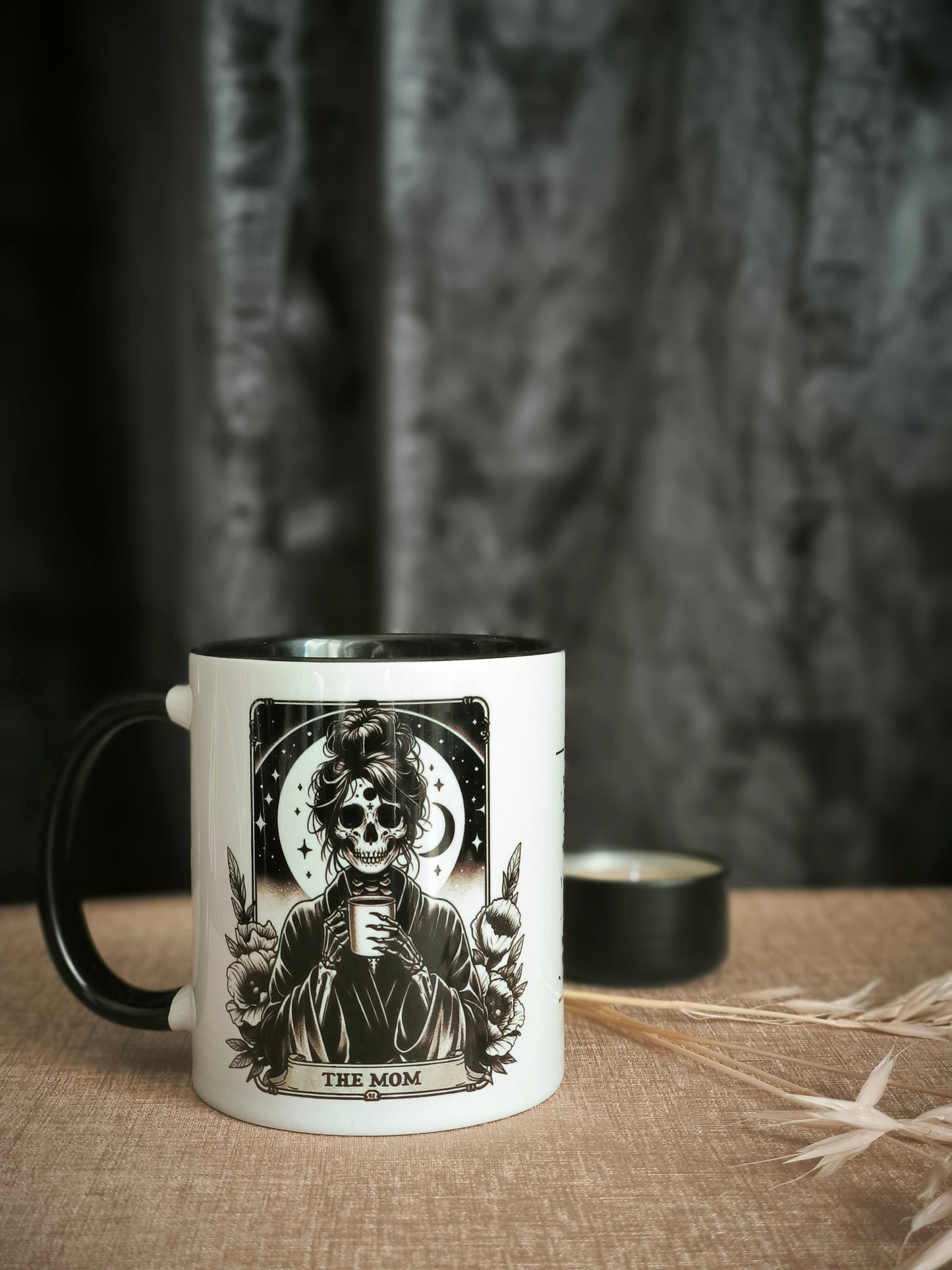 Bougie-tasse "la mère des ombres" - Édition Douceur & Intuition