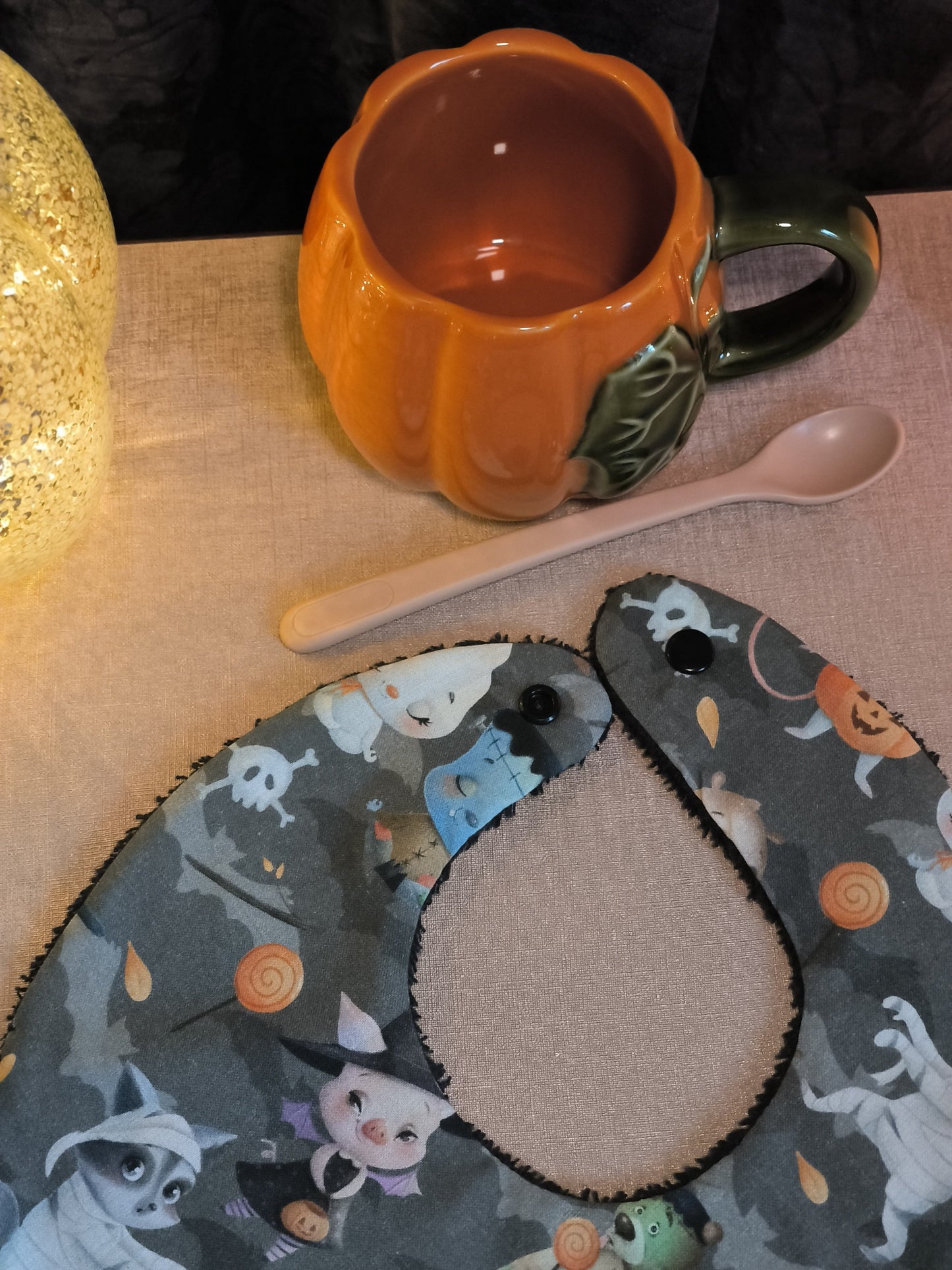 Bavoir bébé "Halloween Mignon"