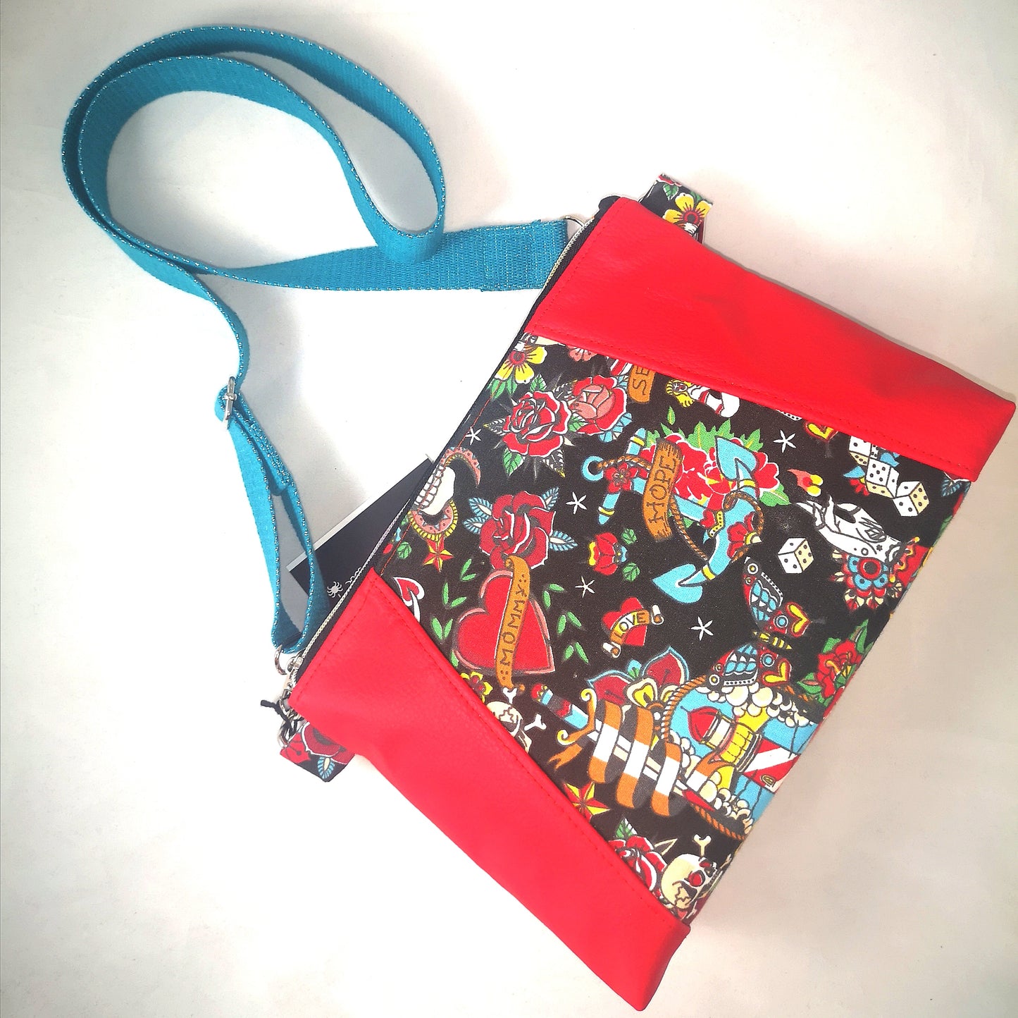 Pochette à bandoulière Tattoo old school
