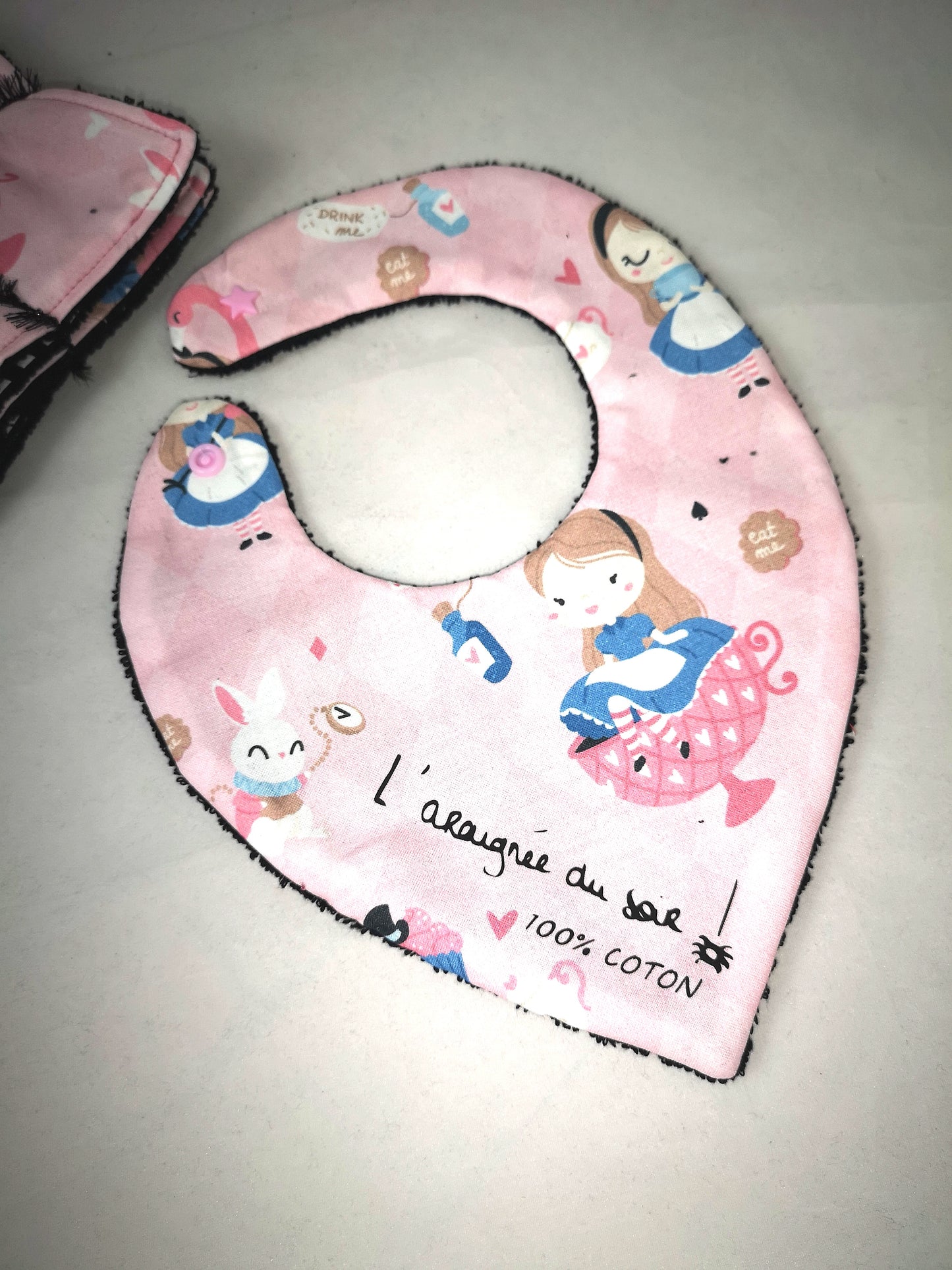 Duo BAVOIR ET LINGETTES Alice au pays des merveilles