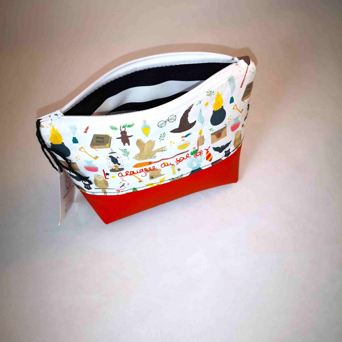 Trousse imperméable A l'école de magie