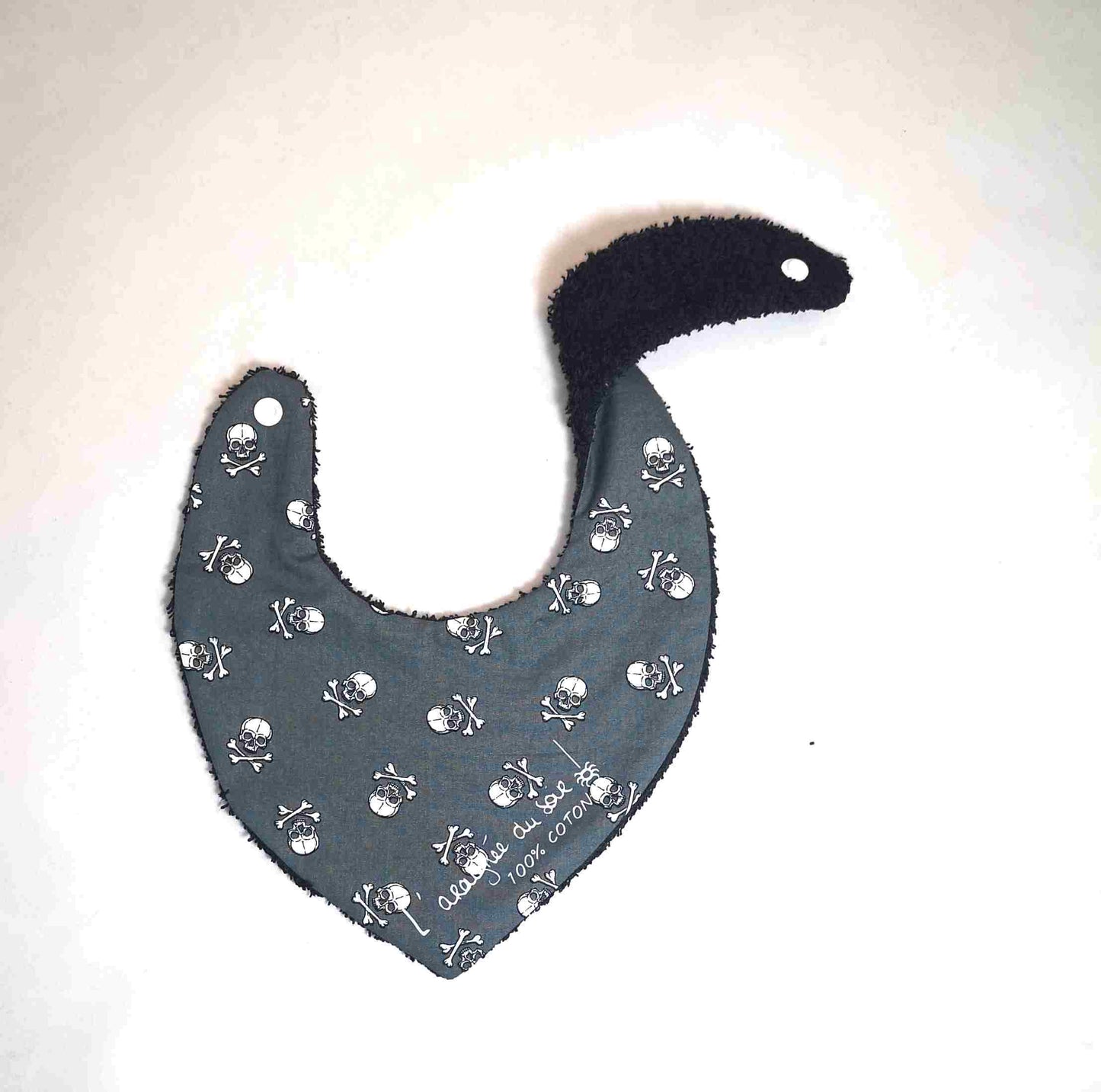 Bavoir Pirate en gris