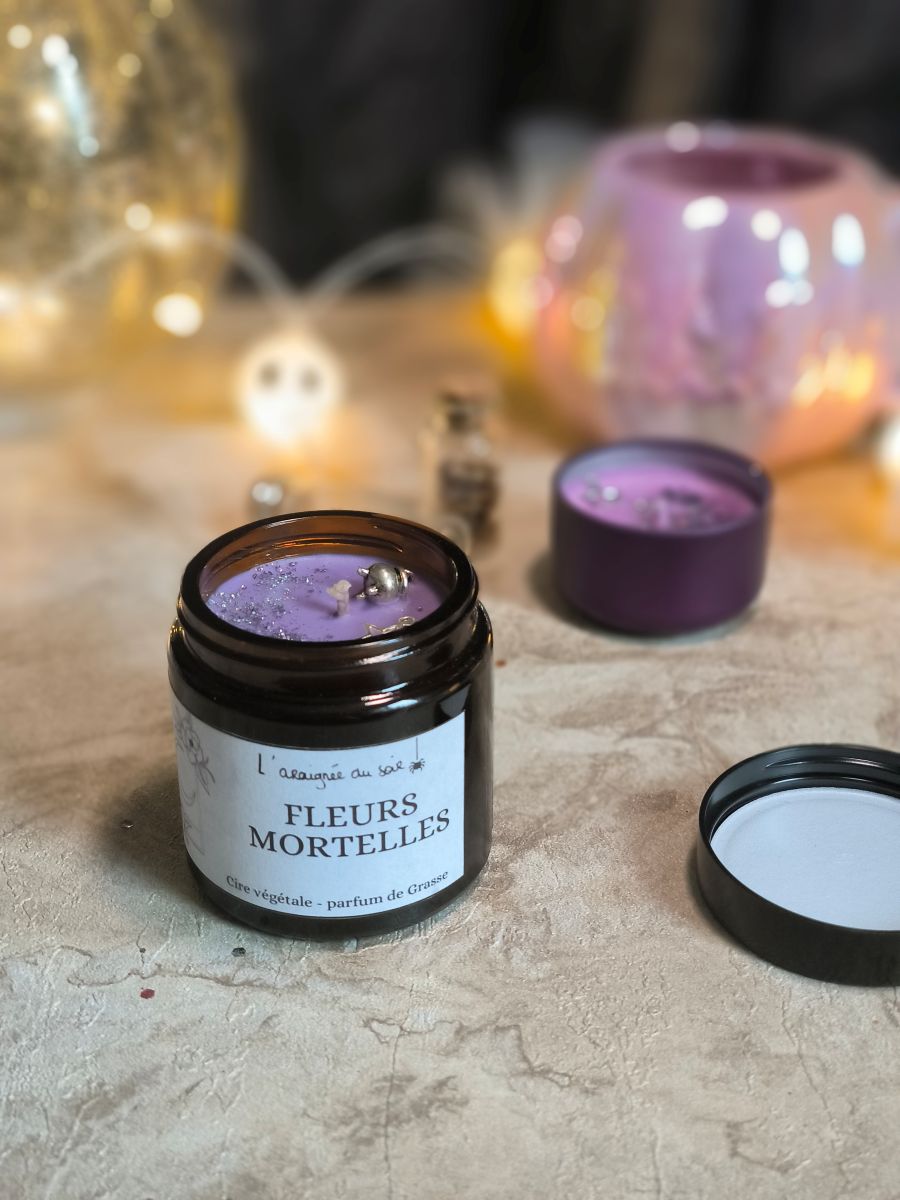 Bougie Parfumée Fleurs Mortelles – Édition pot ambré, élégant et mystérieux