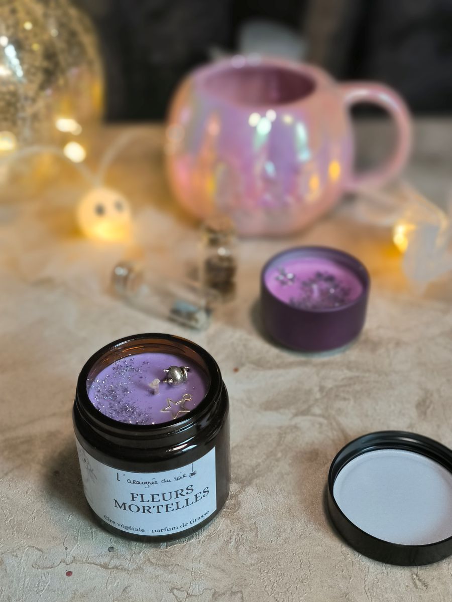 Bougie Parfumée Fleurs Mortelles – Édition pot ambré, élégant et mystérieux
