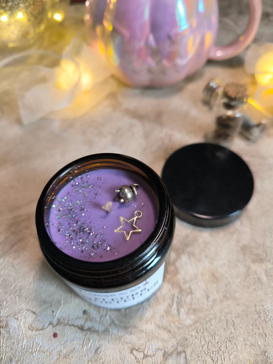 Bougie Parfumée Fleurs Mortelles – Édition pot ambré, élégant et mystérieux