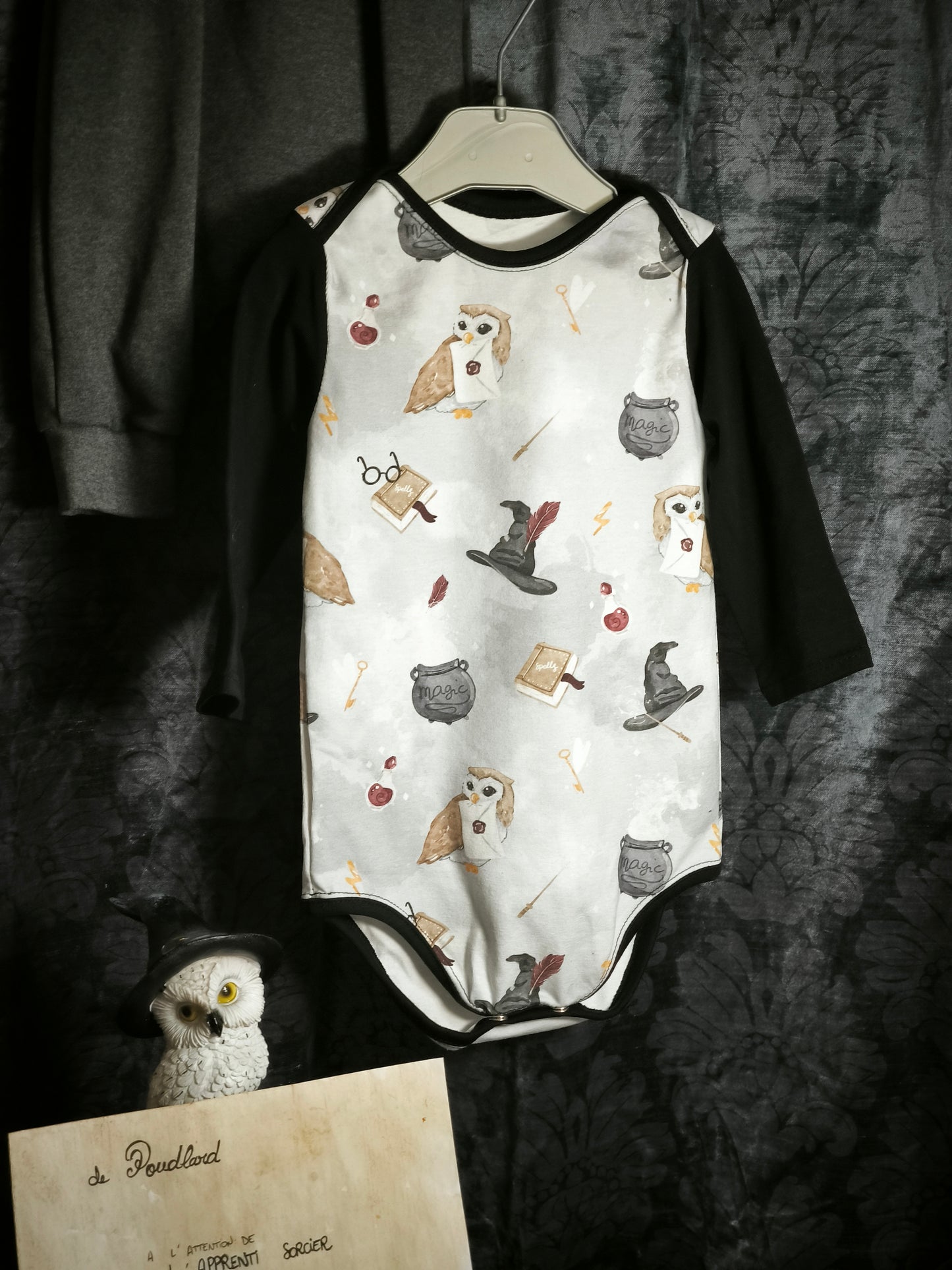 Body bébé "Petit Magicien" – Gris clair & noir T.56cm/3 m