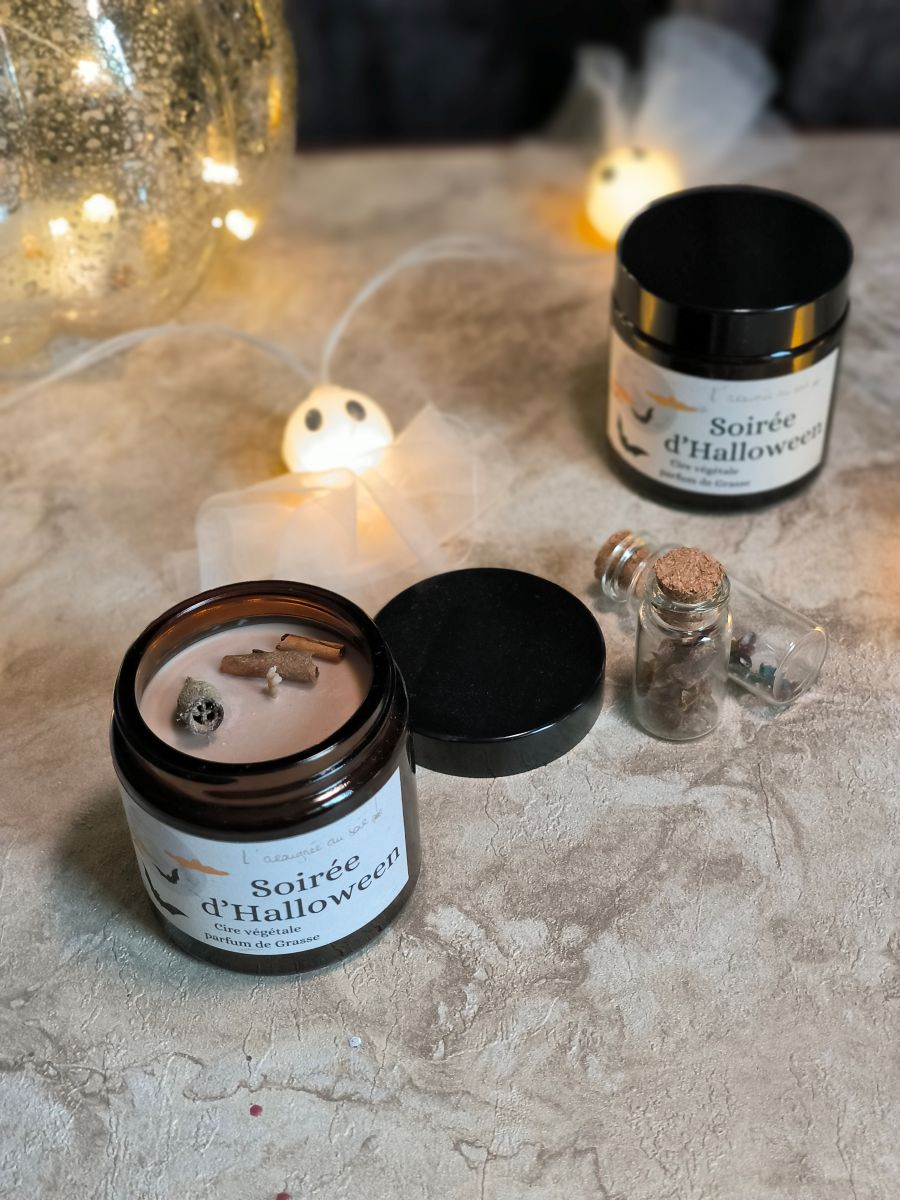 Bougie Parfumée Soirée d’Halloween – Édition pot ambré 🌙🦇