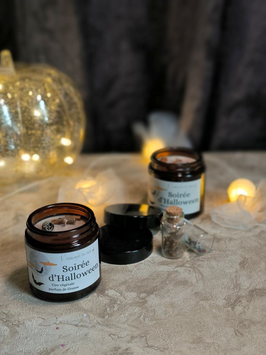 Bougie Parfumée Soirée d’Halloween – Édition pot ambré 🌙🦇