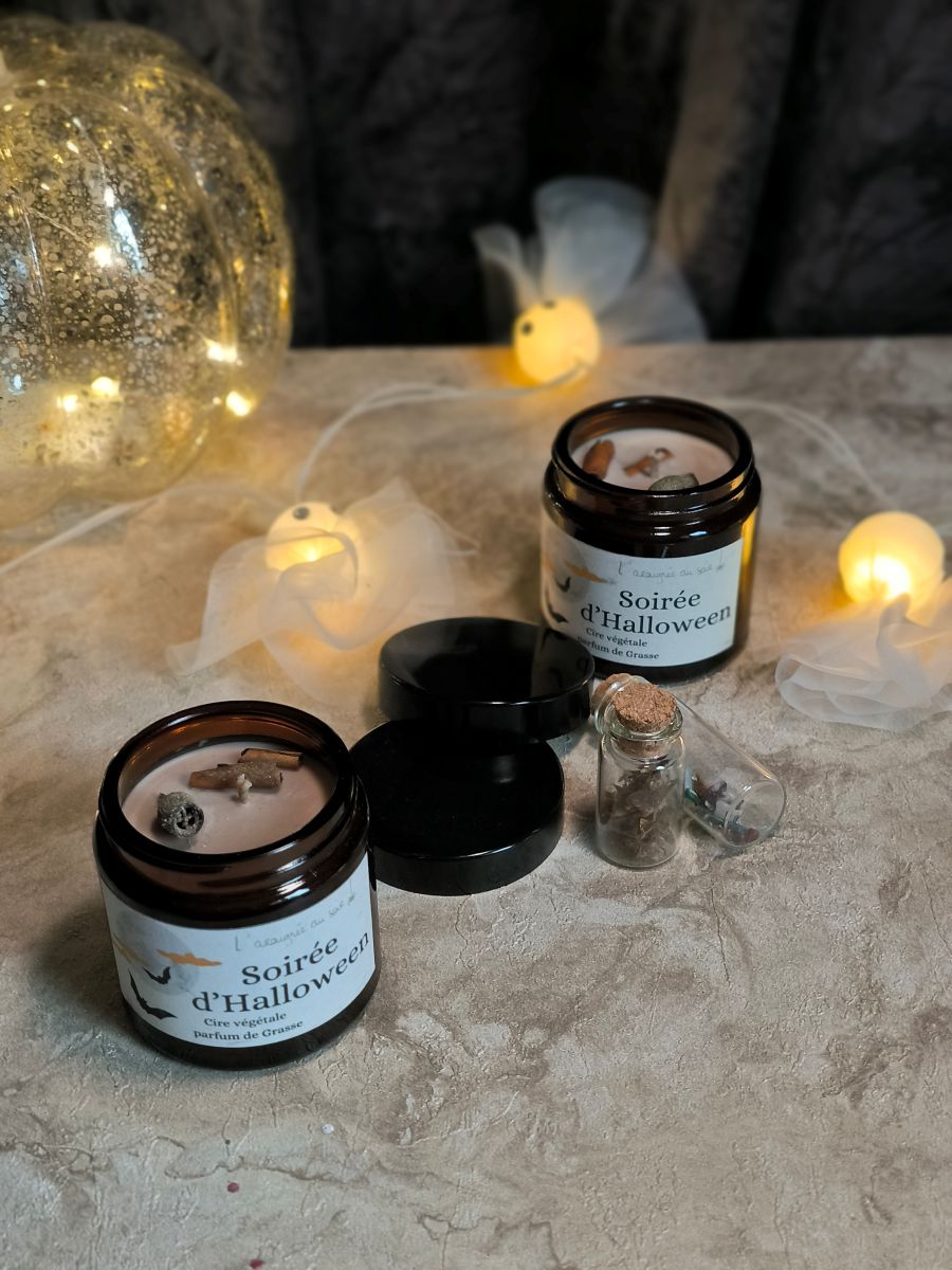 Bougie Parfumée Soirée d’Halloween – Édition pot ambré 🌙🦇