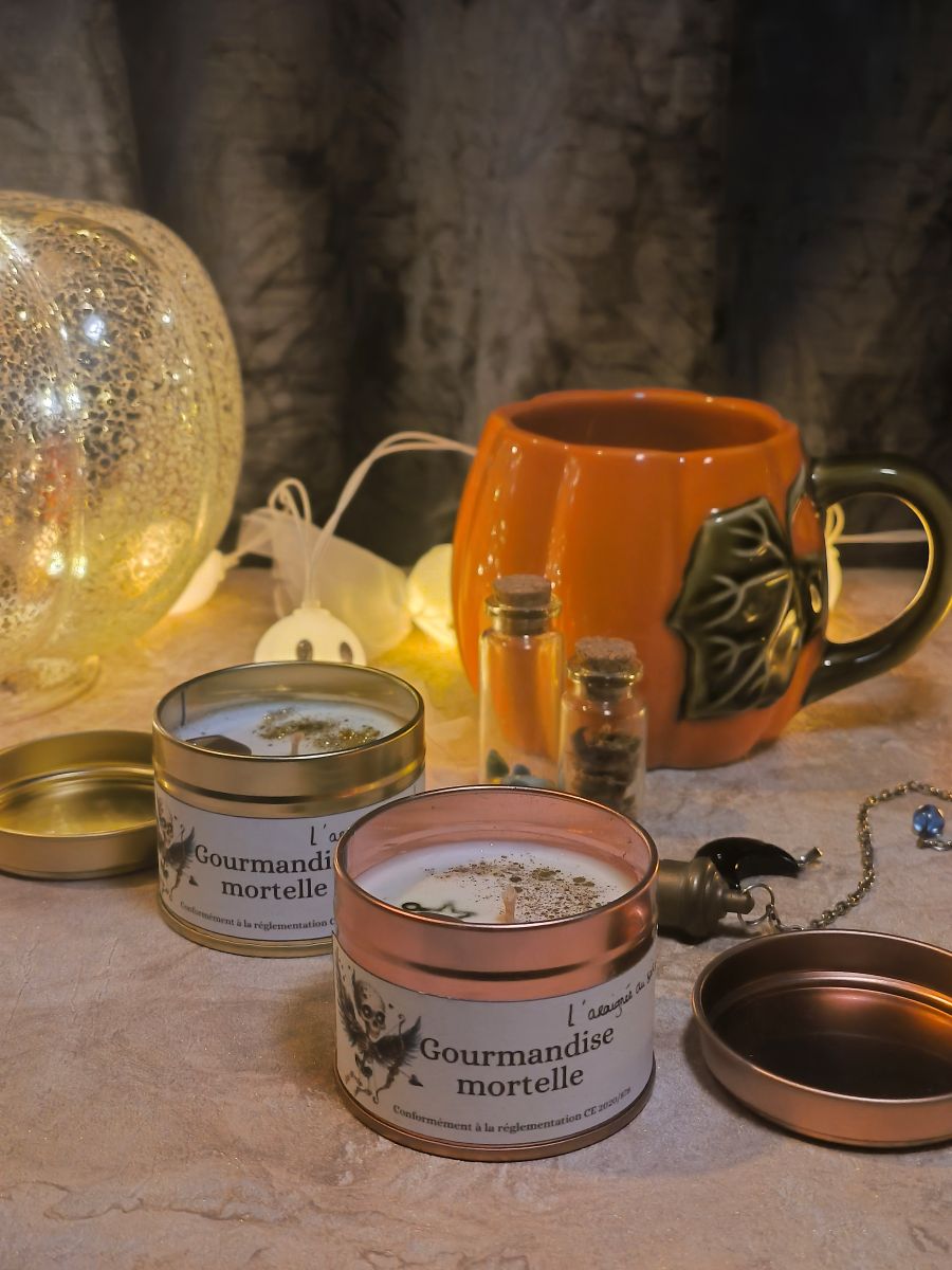 Bougie pot métal - Gourmandise Mortelle (parfum Amande)
