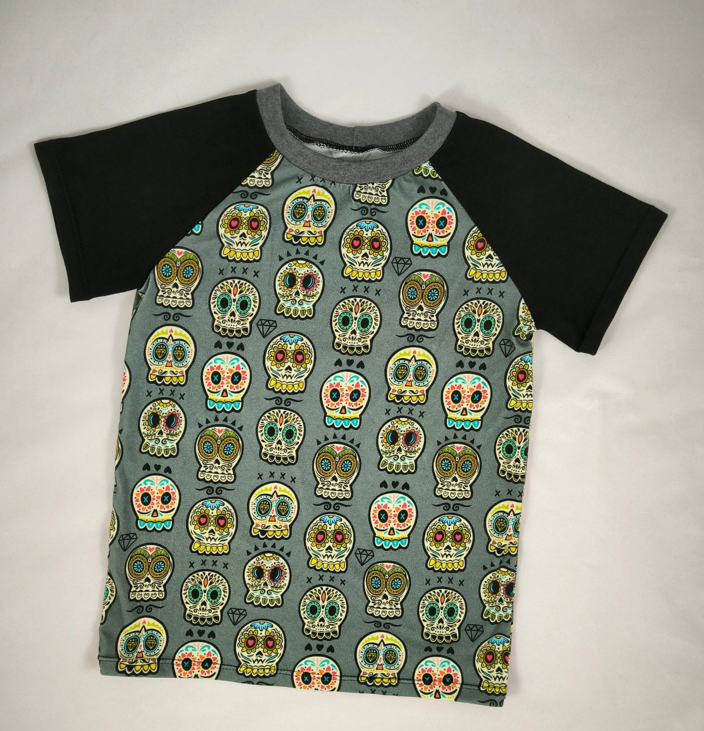 T-shirt Les calaveras T.116cm/6 ans