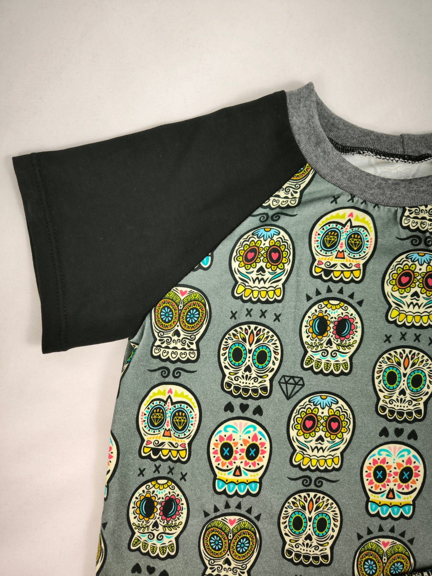 T-shirt Les calaveras T.116cm/6 ans